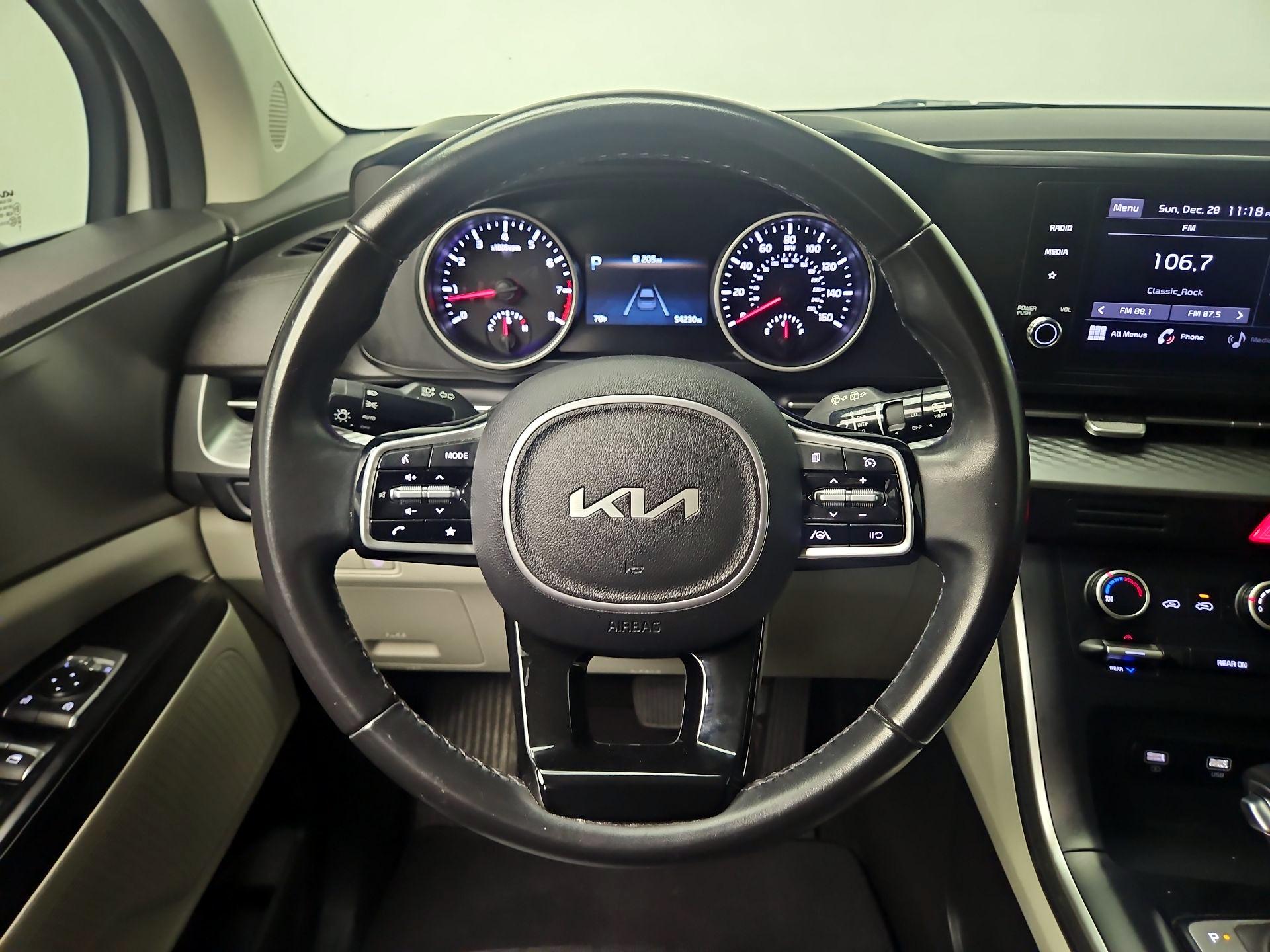 Thumbnail: 2022 Kia Carnival - 10