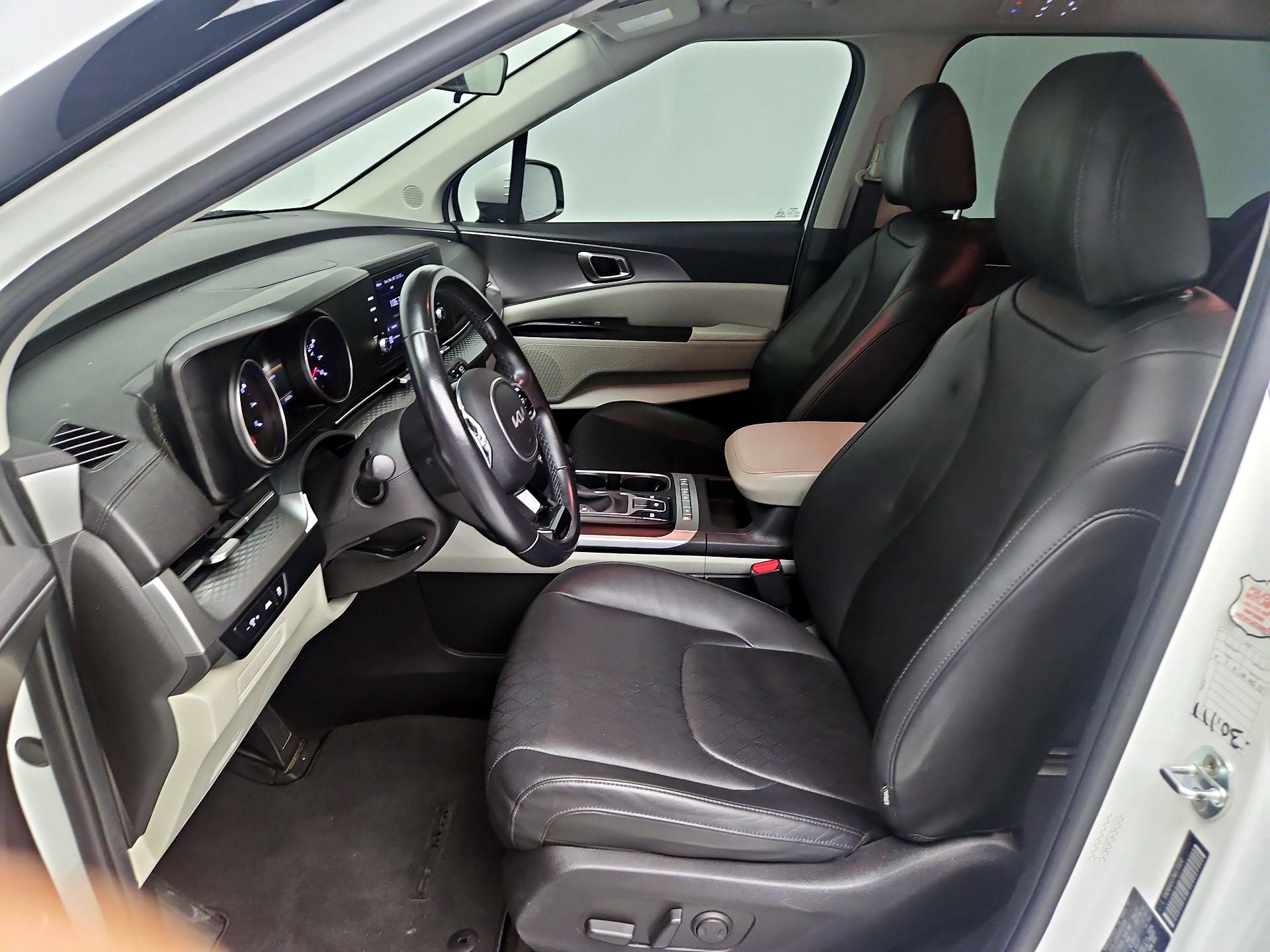 Thumbnail: 2022 Kia Carnival - 11