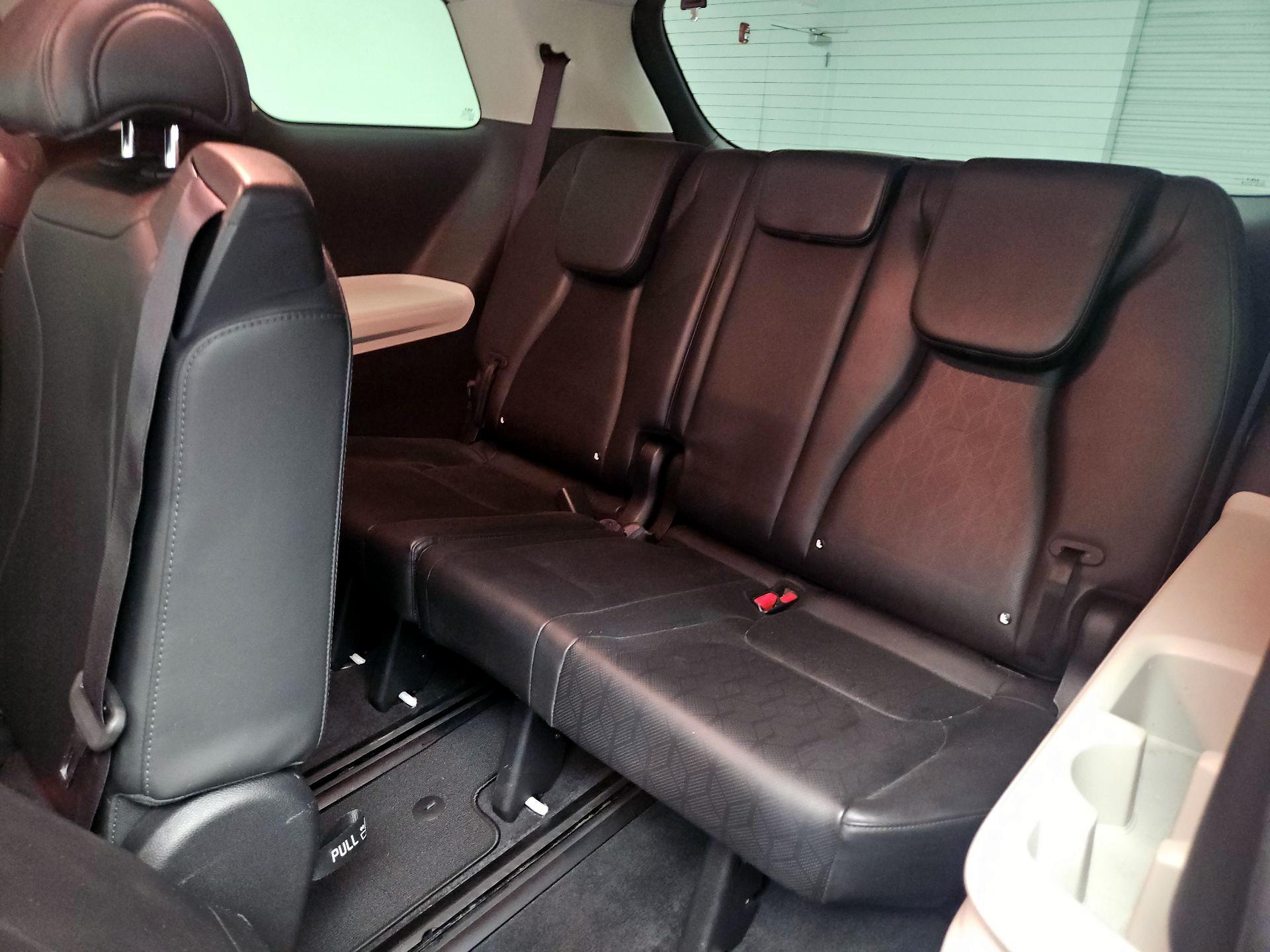 Thumbnail: 2022 Kia Carnival - 20