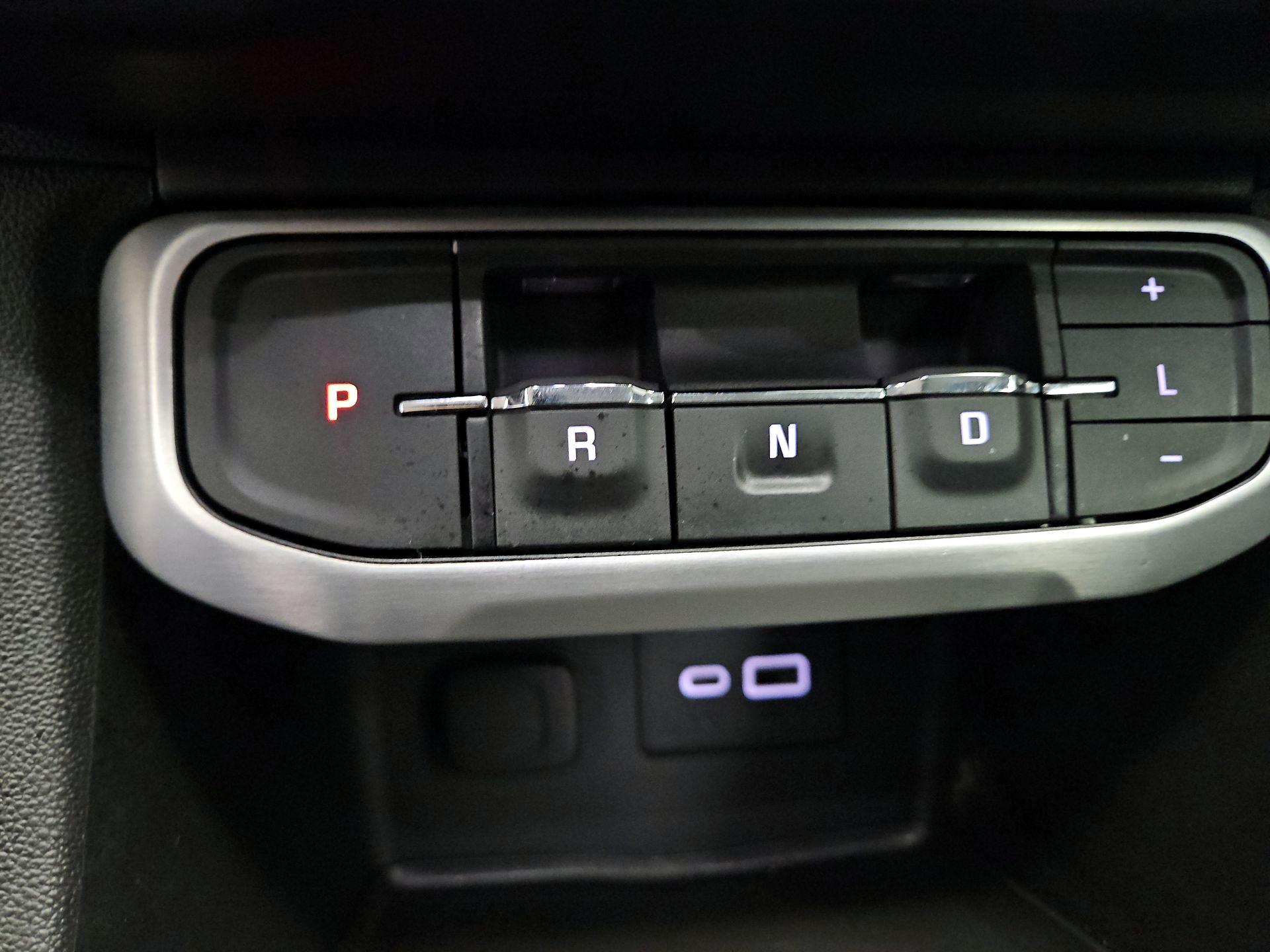 Thumbnail: 2021 GMC Acadia - 17