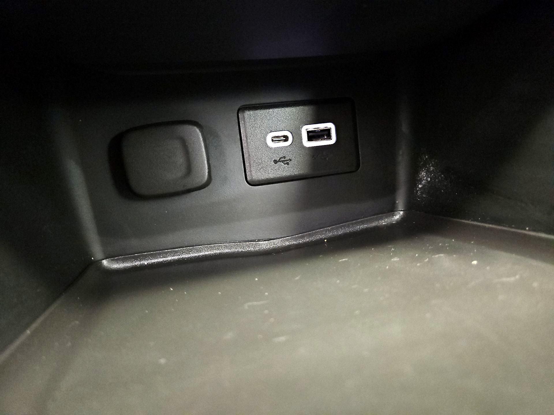 Thumbnail: 2021 GMC Acadia - 18