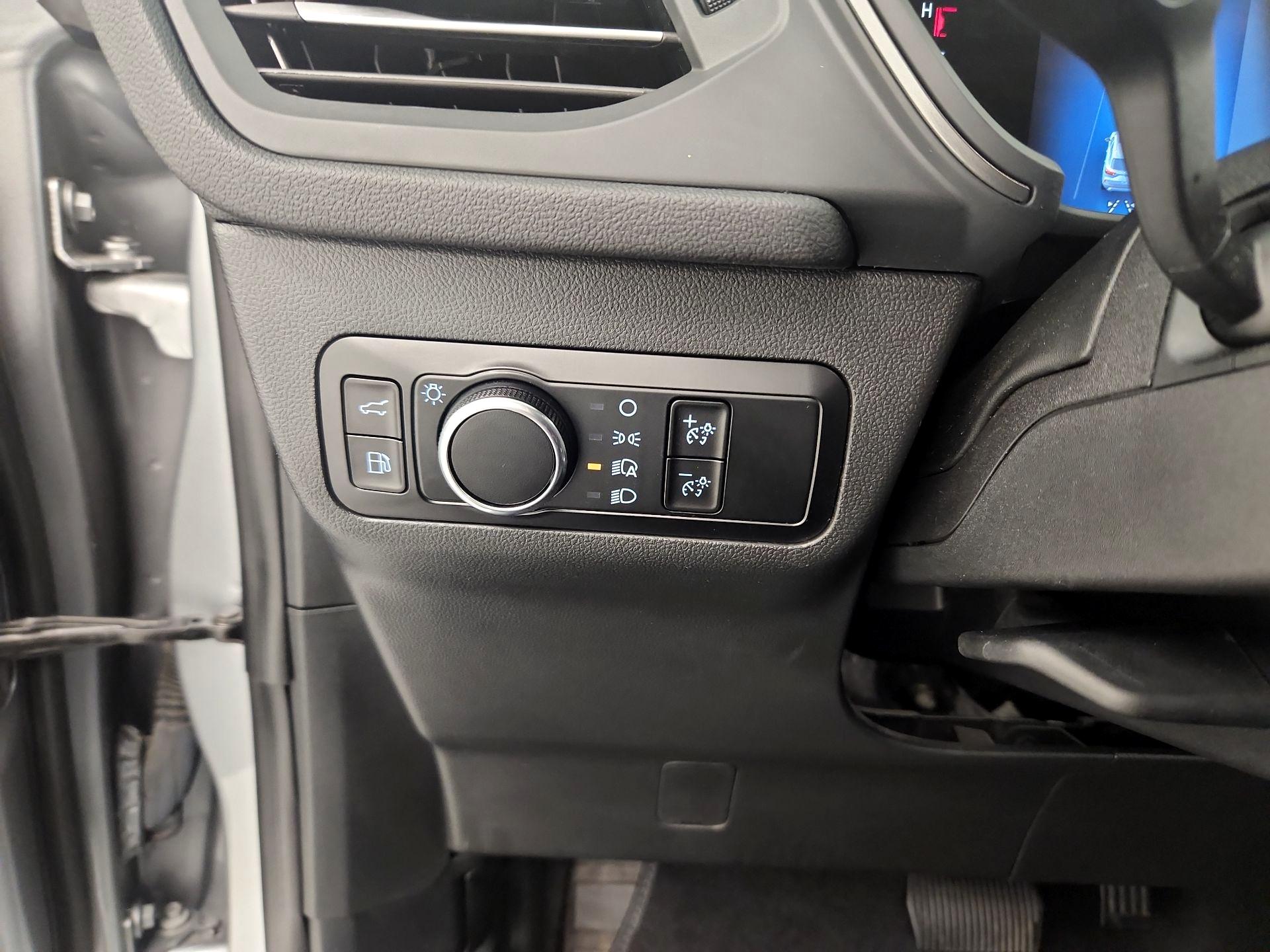 Thumbnail: 2023 Ford Escape - 13