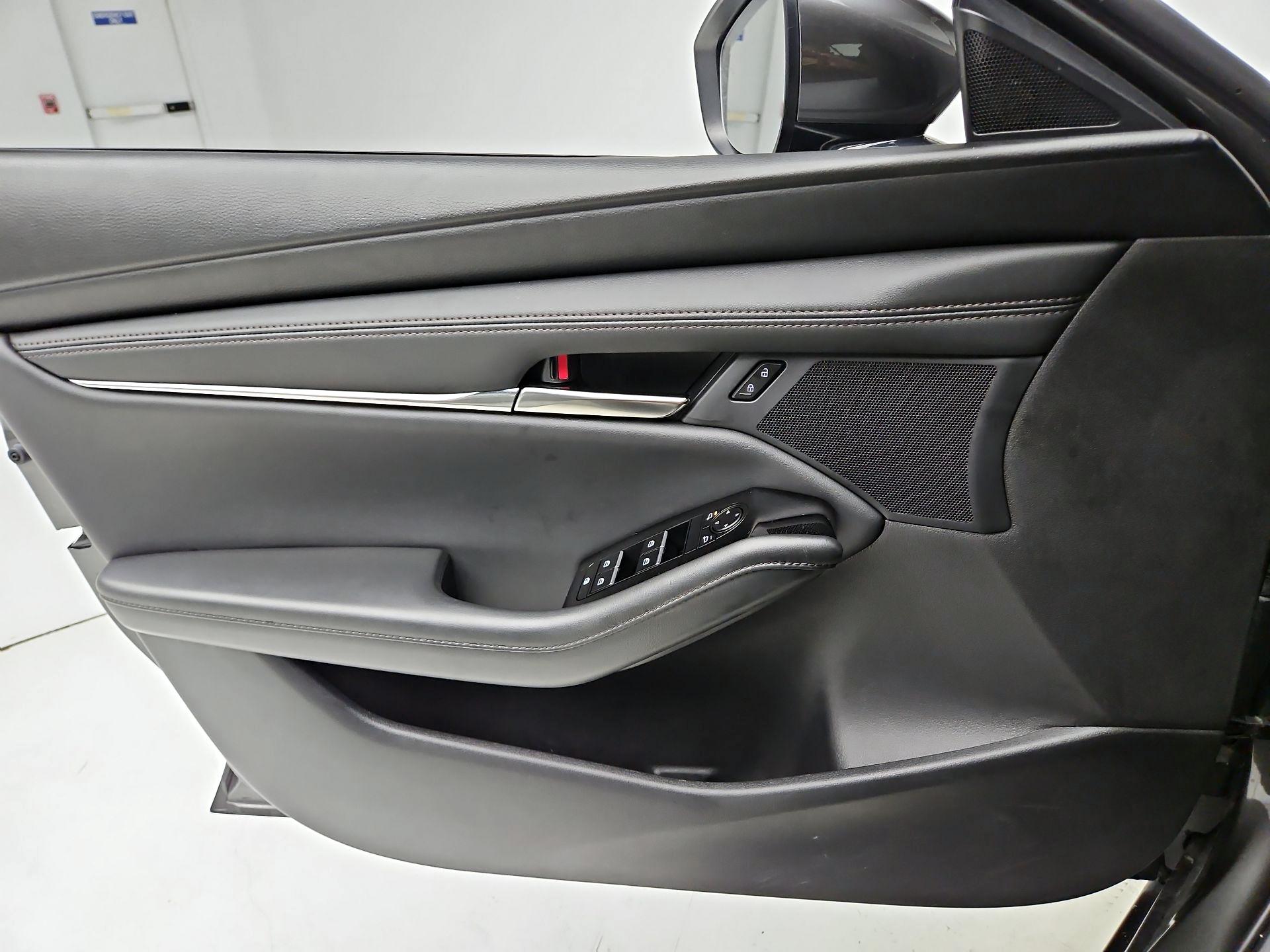 Thumbnail: 2025 Mazda Mazda3 - 12