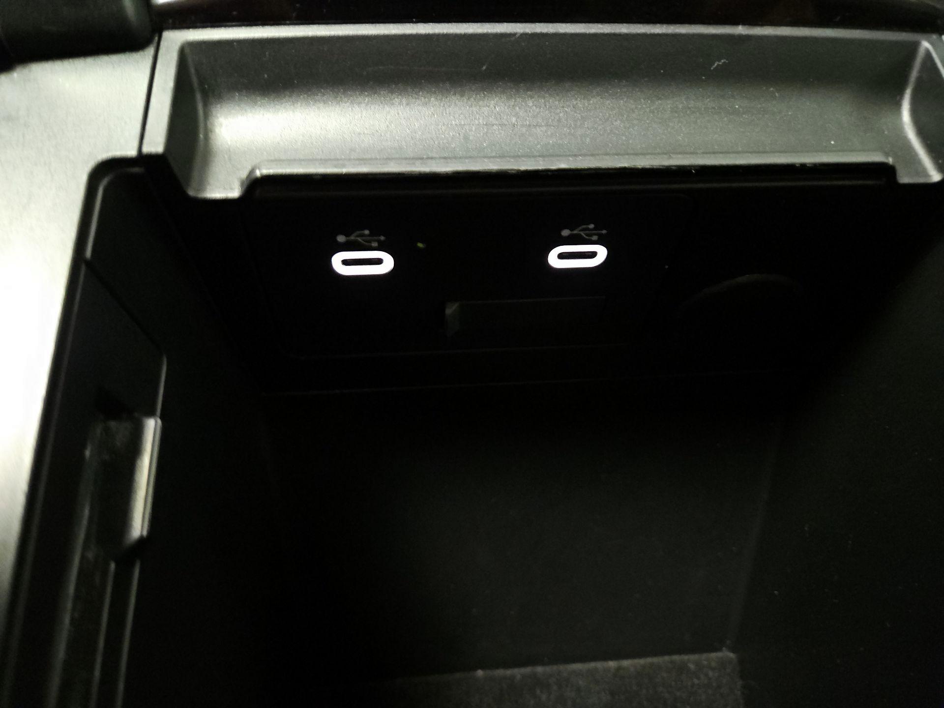 Thumbnail: 2025 Mazda Mazda3 - 18