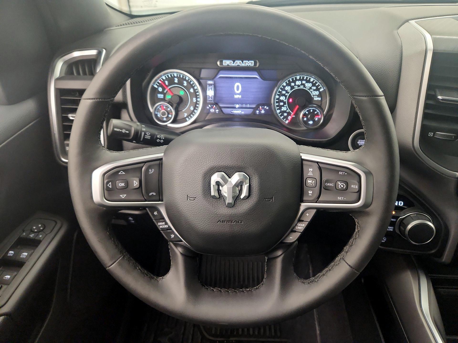 Thumbnail: 2025 RAM 1500 - 10