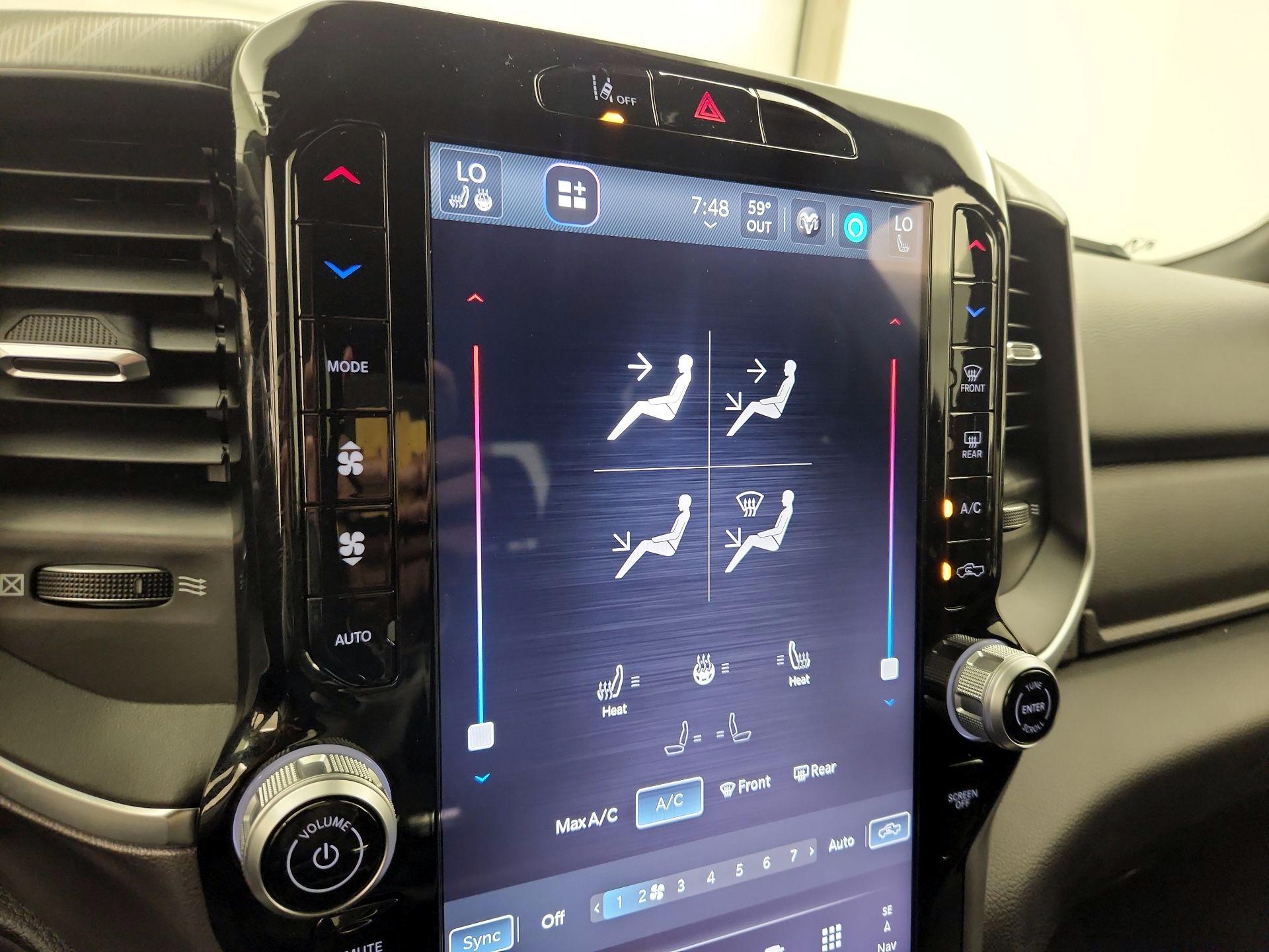 Thumbnail: 2025 RAM 1500 - 17