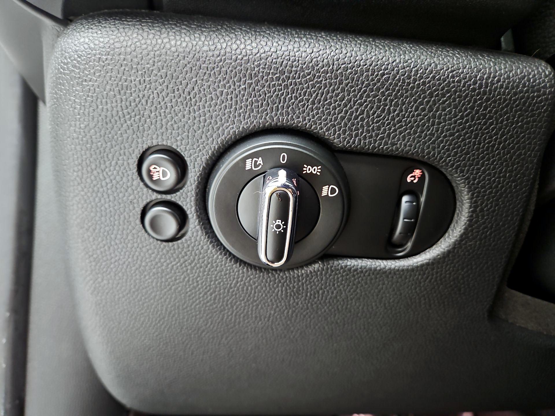 Thumbnail: 2024 MINI Cooper Hardtop - 13