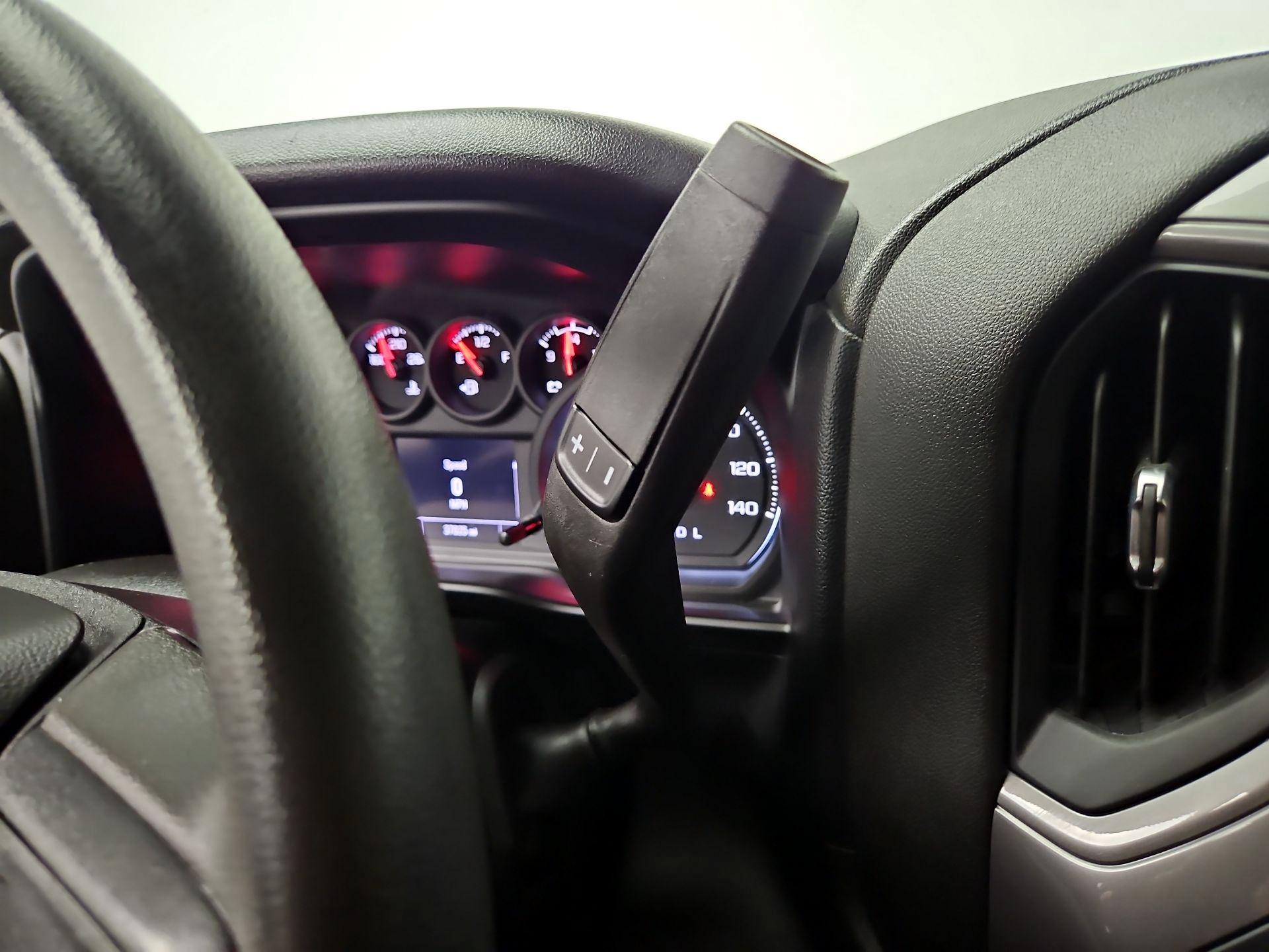 Thumbnail: 2022 Chevrolet Silverado 1500 - 17