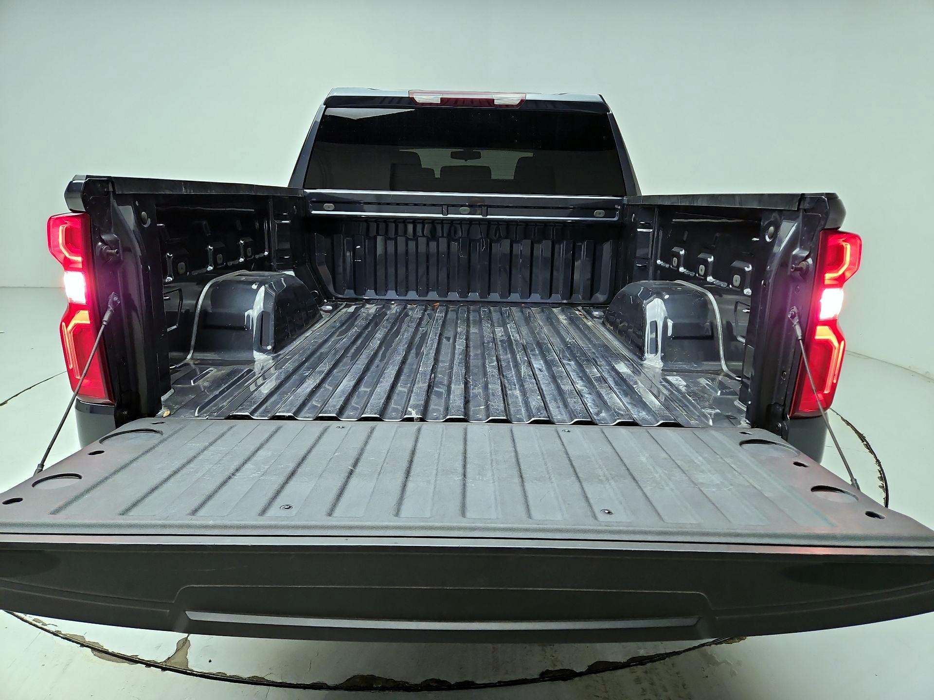 Thumbnail: 2022 Chevrolet Silverado 1500 - 20