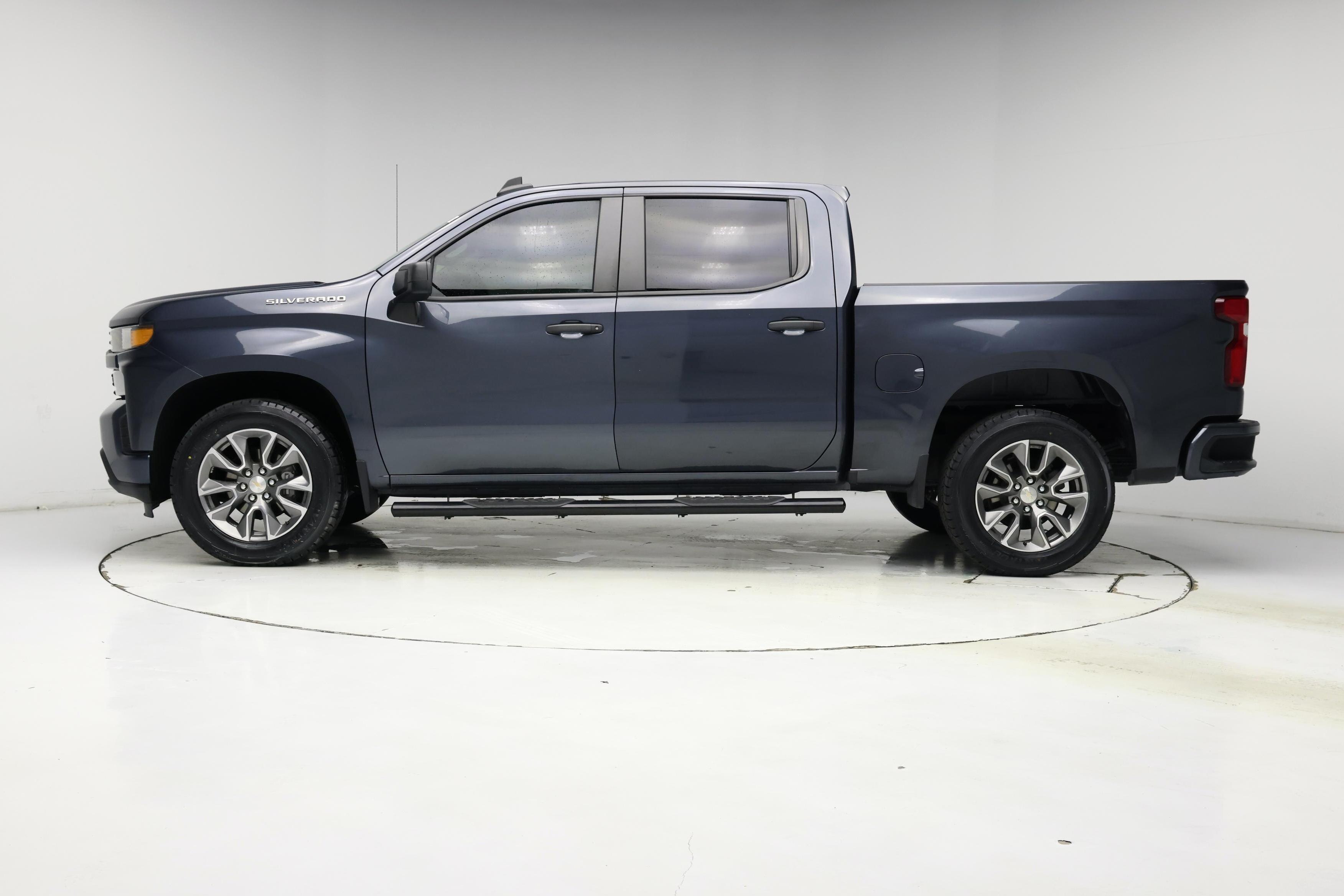 Thumbnail: 2022 Chevrolet Silverado 1500 - 3