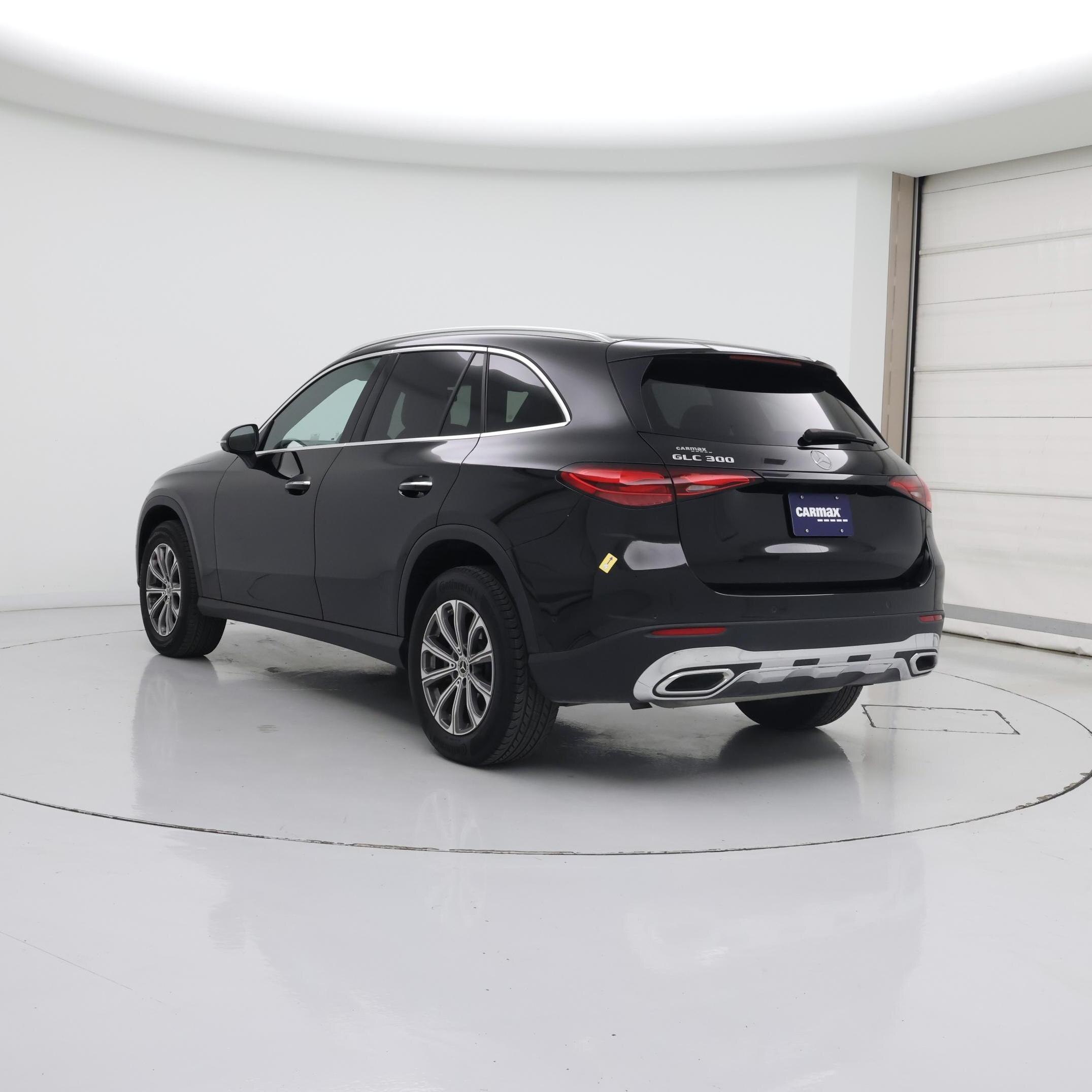 Thumbnail: 2023 Mercedes-Benz GLC - 2