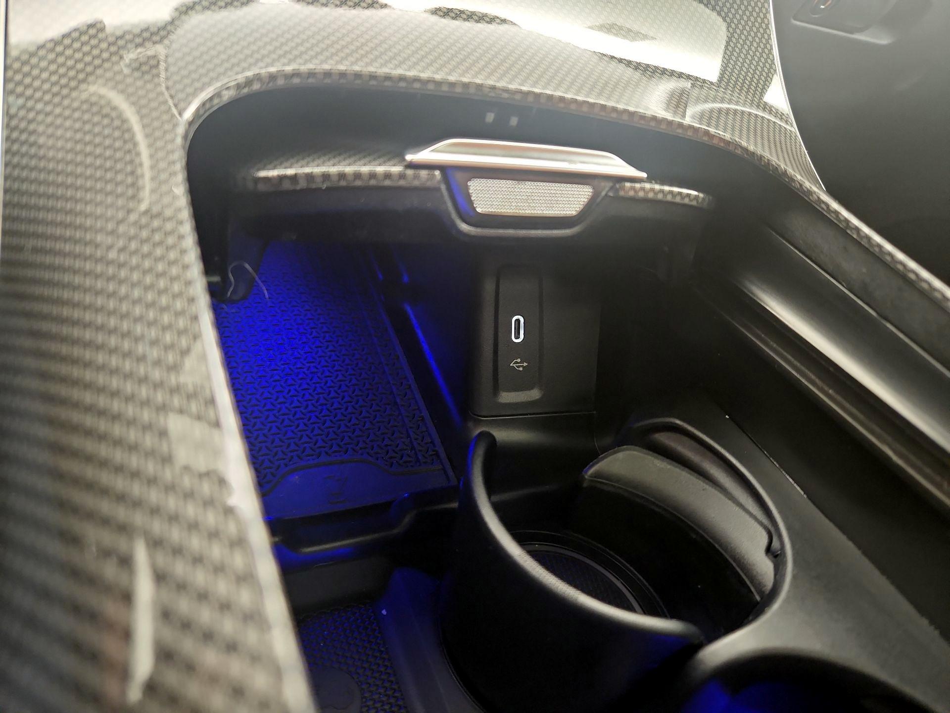 Thumbnail: 2023 Mercedes-Benz GLC - 19