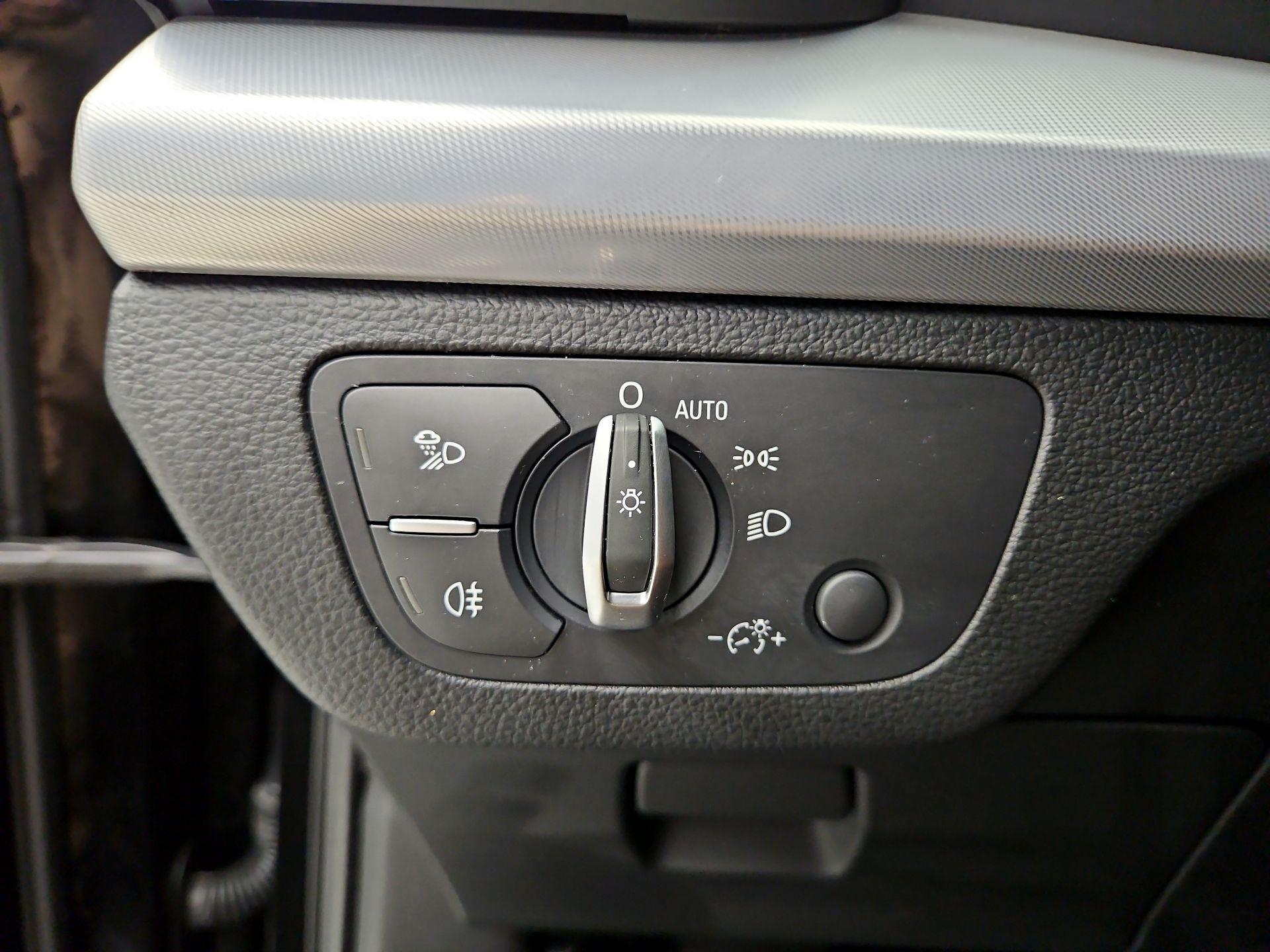 Thumbnail: 2021 Audi Q5 - 13