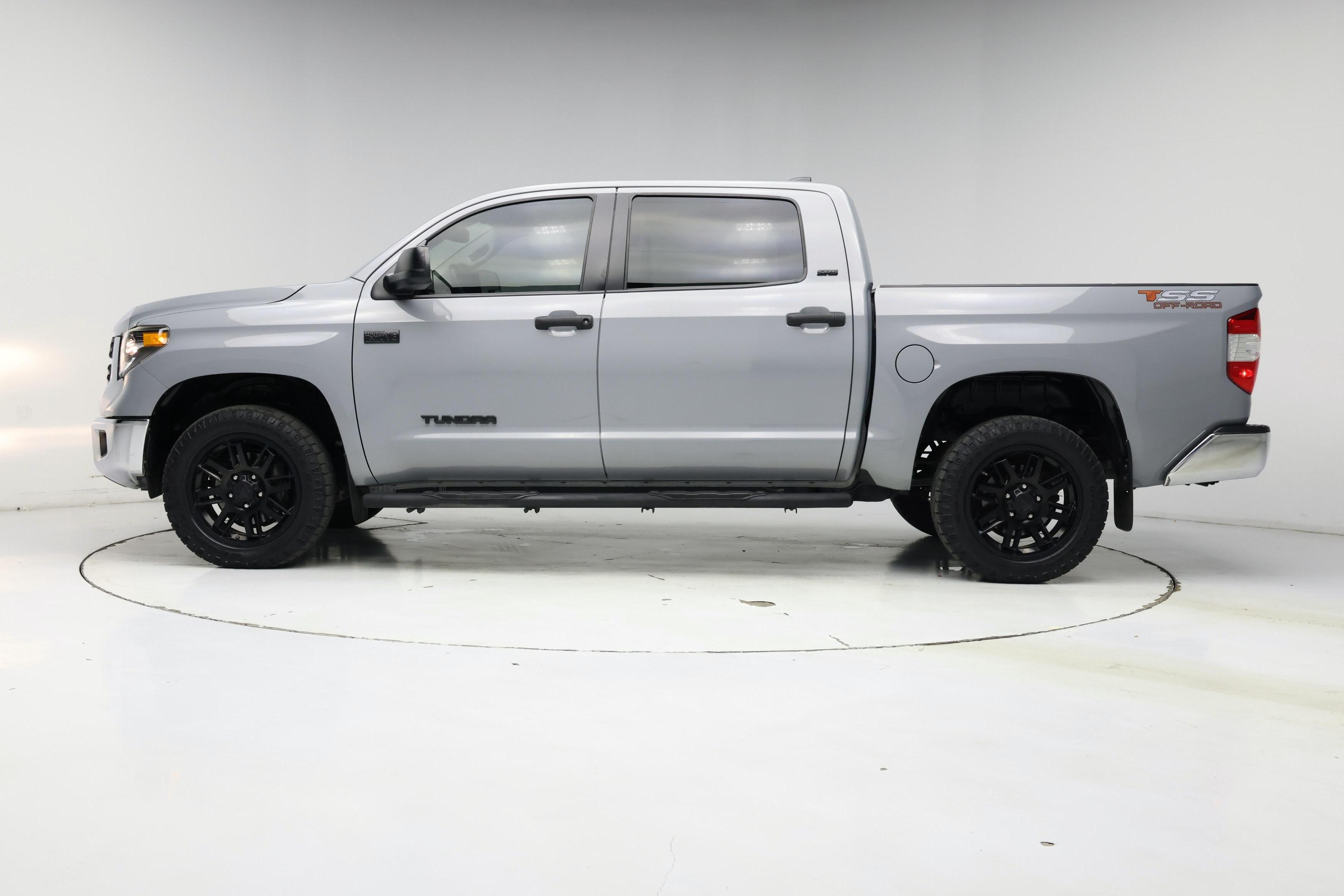 Thumbnail: 2021 Toyota Tundra - 3