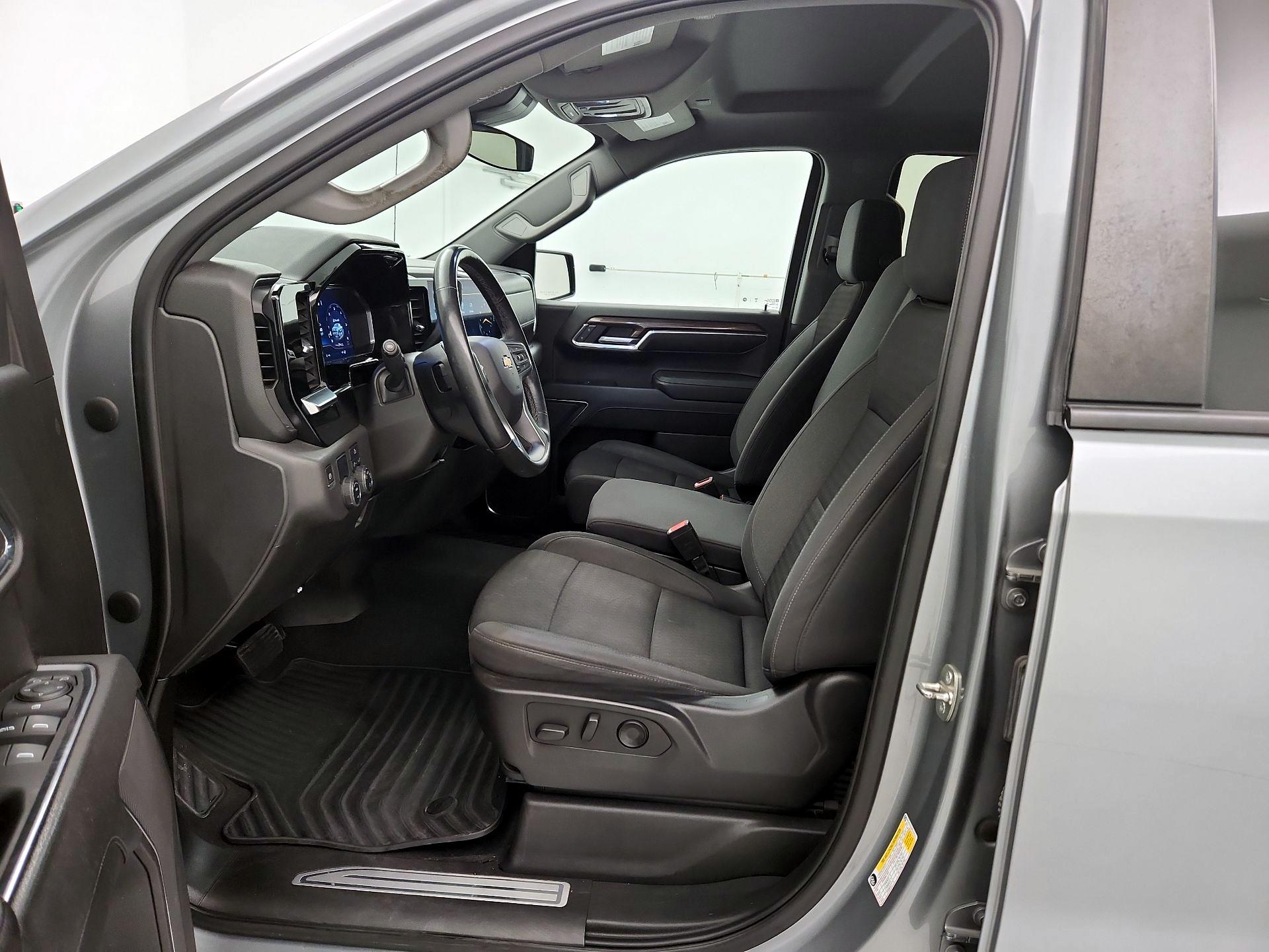 Thumbnail: 2023 Chevrolet Silverado 1500 - 11