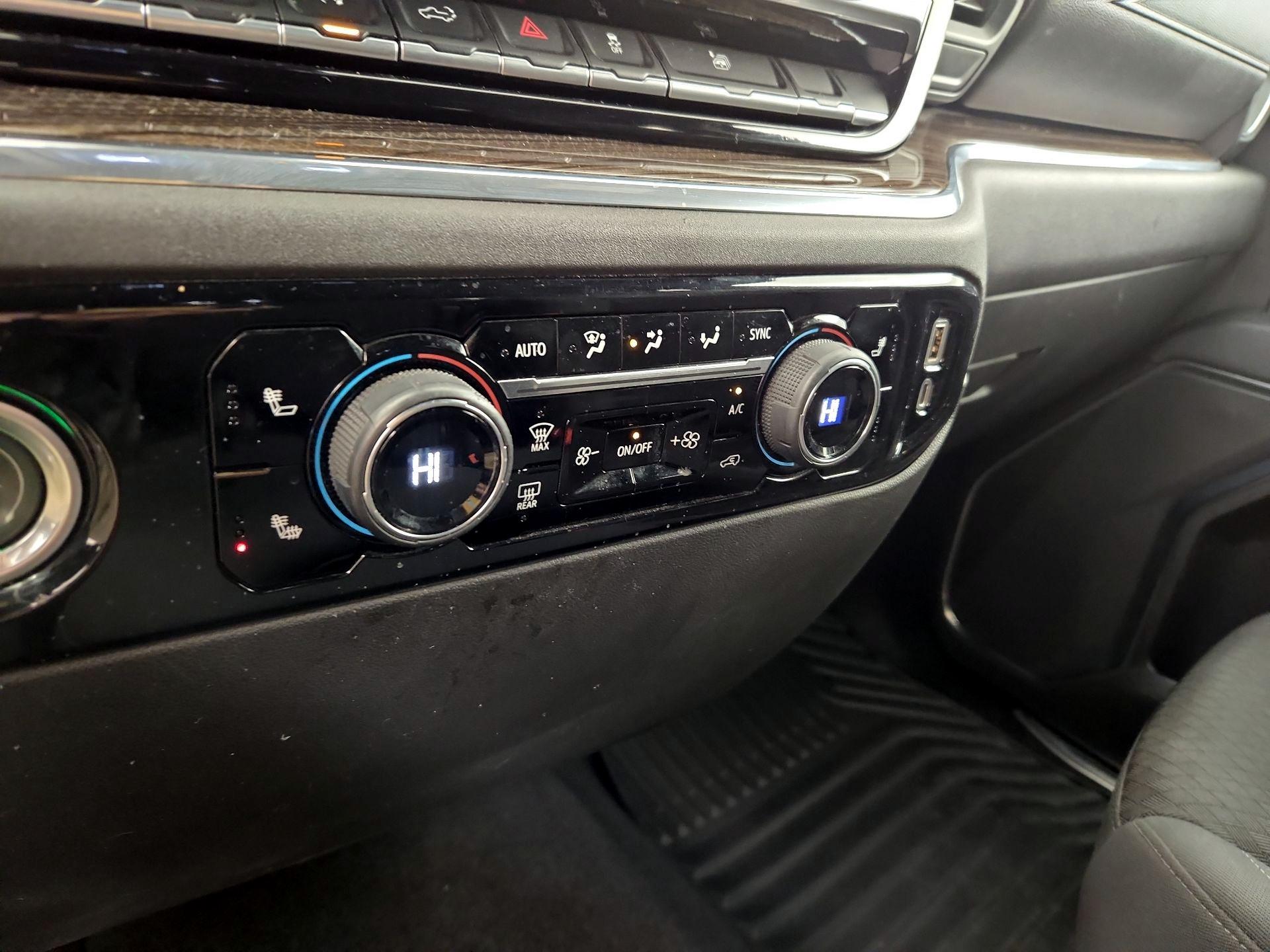 Thumbnail: 2023 Chevrolet Silverado 1500 - 16