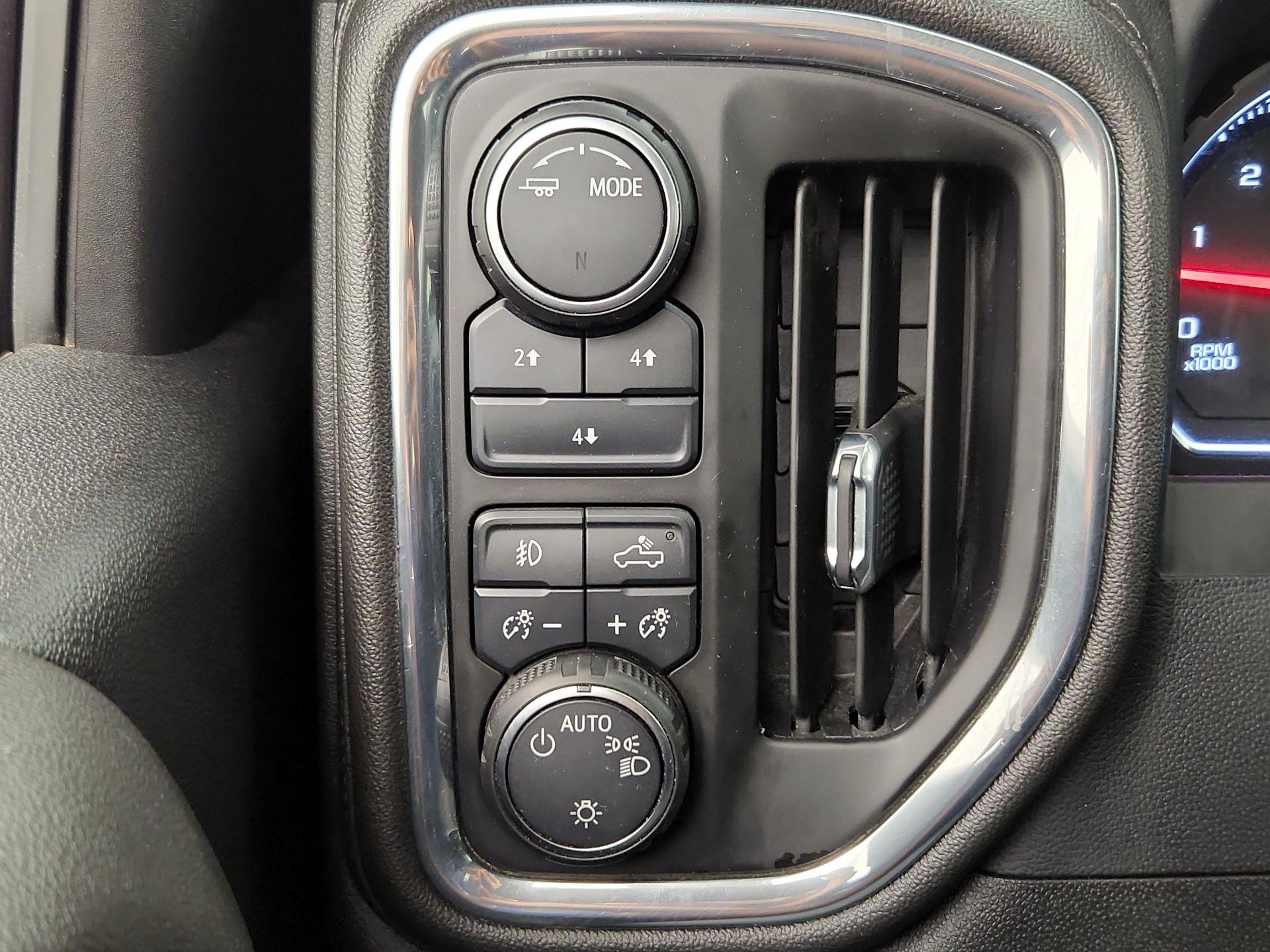 Thumbnail: 2023 Chevrolet Silverado 2500 - 13