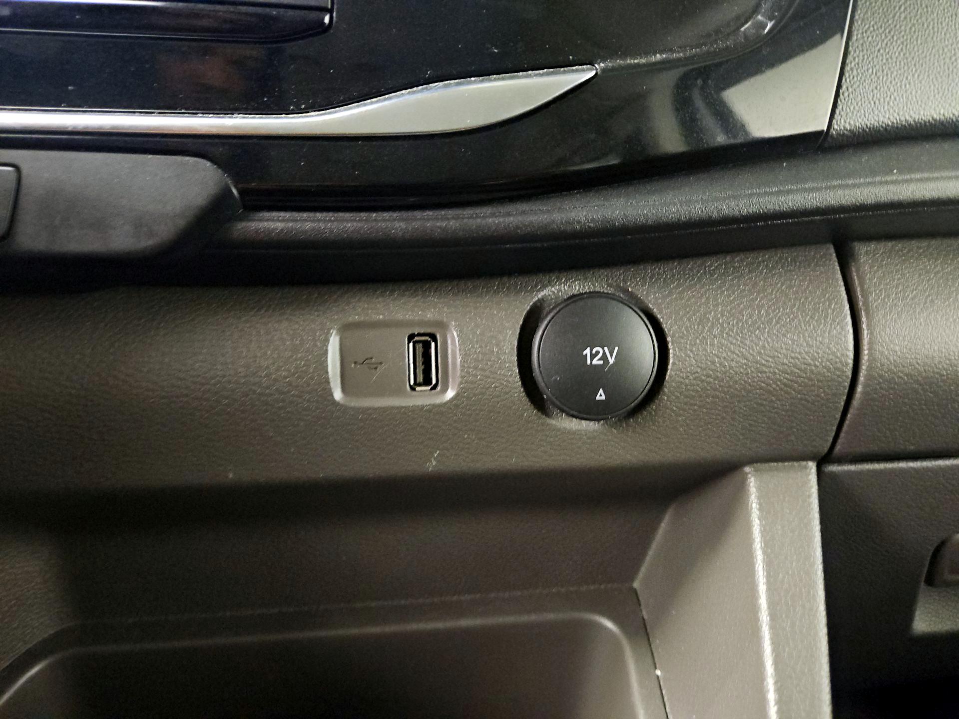 Thumbnail: 2023 Ford Transit Series - 19