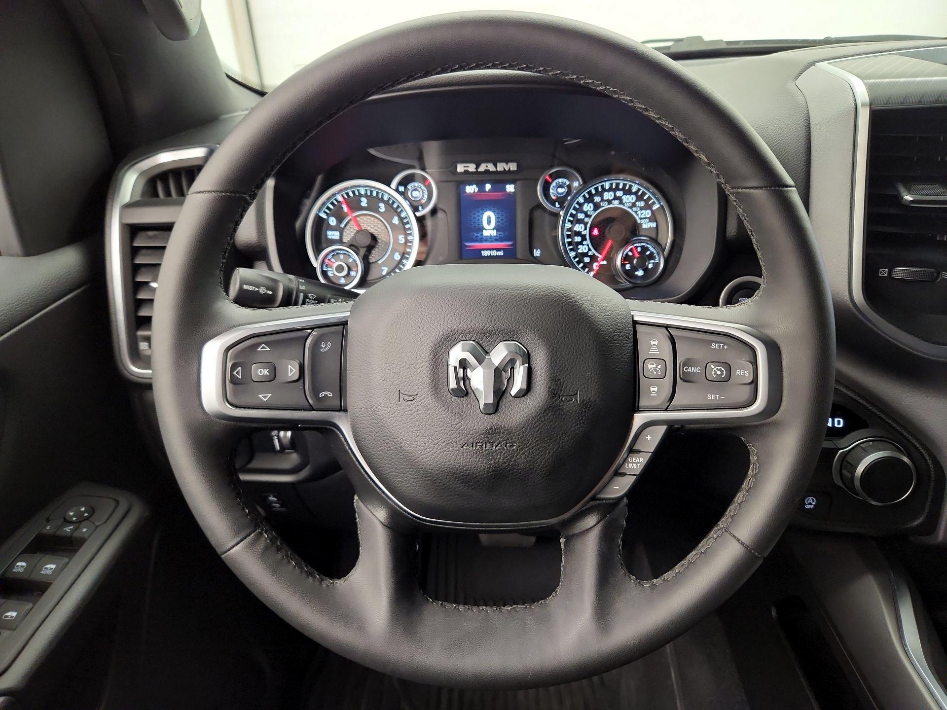 Thumbnail: 2025 RAM 1500 - 10