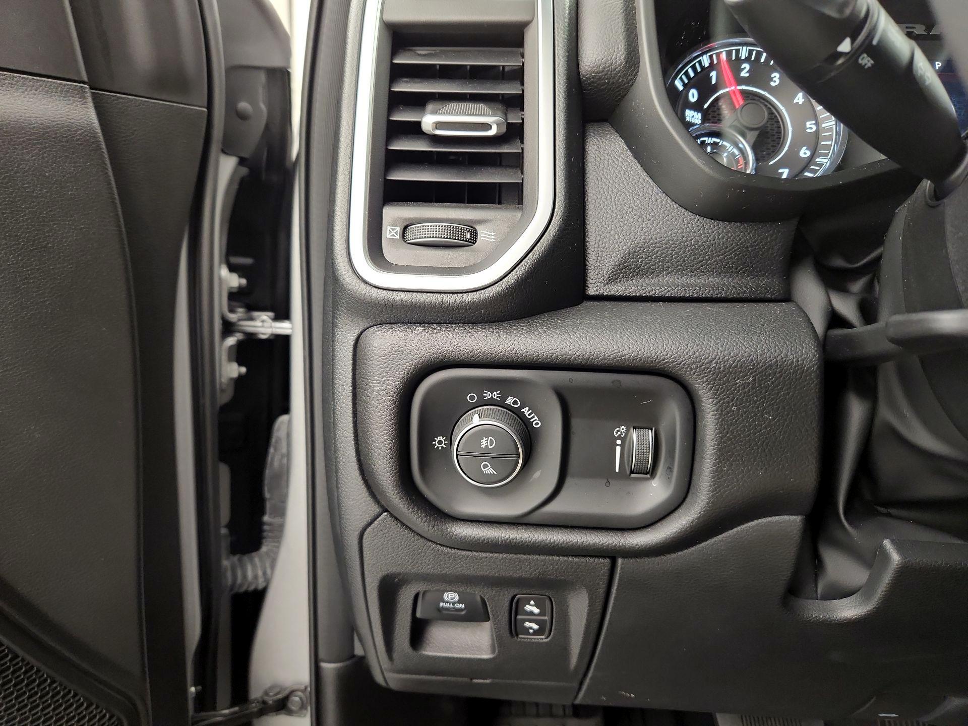 Thumbnail: 2025 RAM 1500 - 13