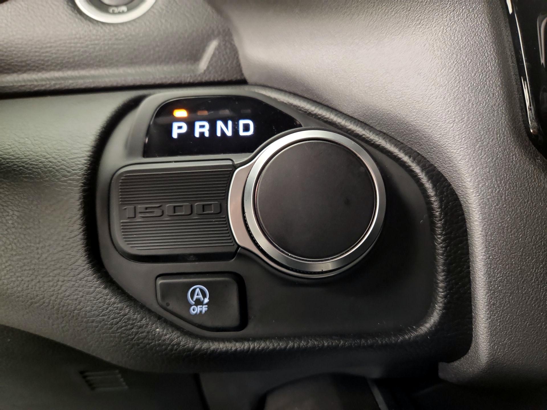 Thumbnail: 2025 RAM 1500 - 17