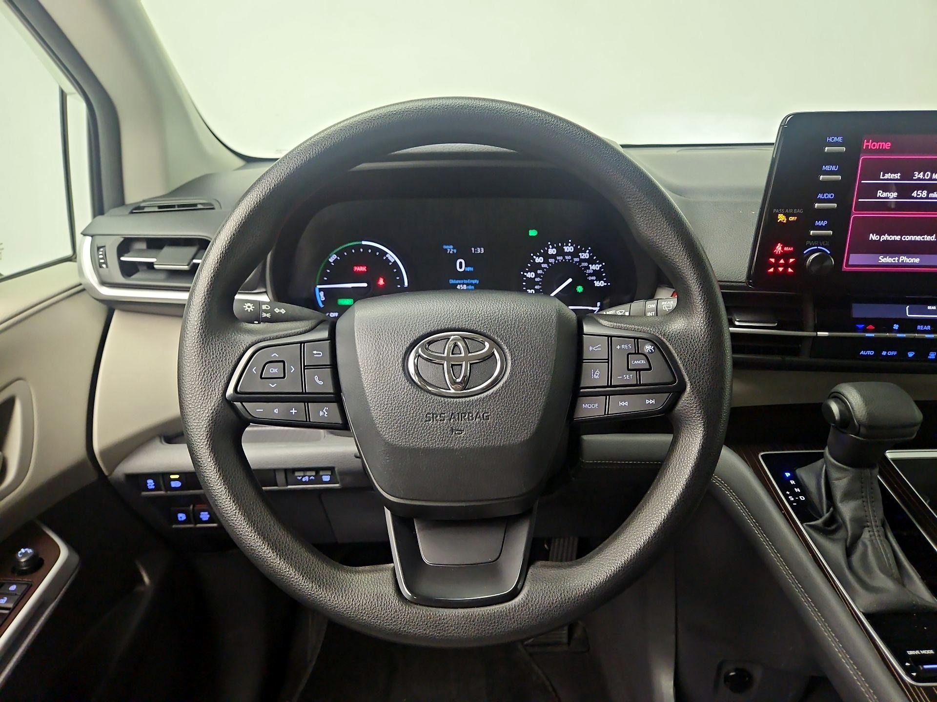 Thumbnail: 2024 Toyota Sienna - 10