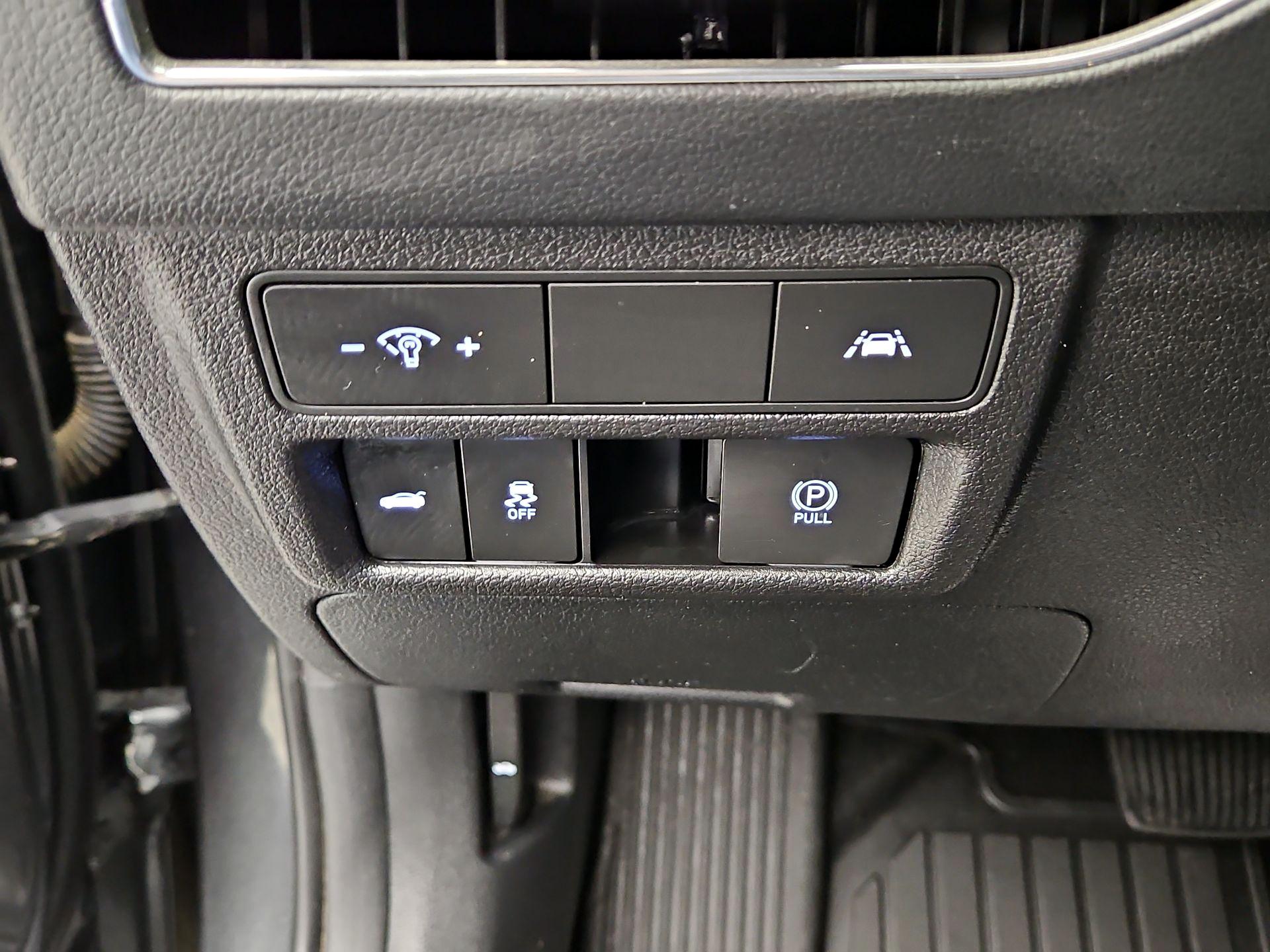 Thumbnail: 2023 Hyundai Sonata - 13