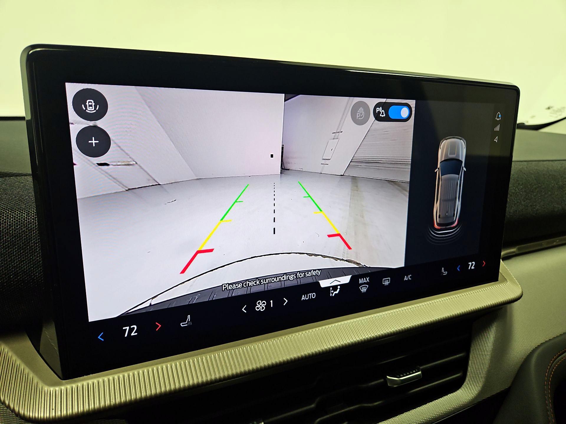 Thumbnail: 2025 Ford Explorer - 15