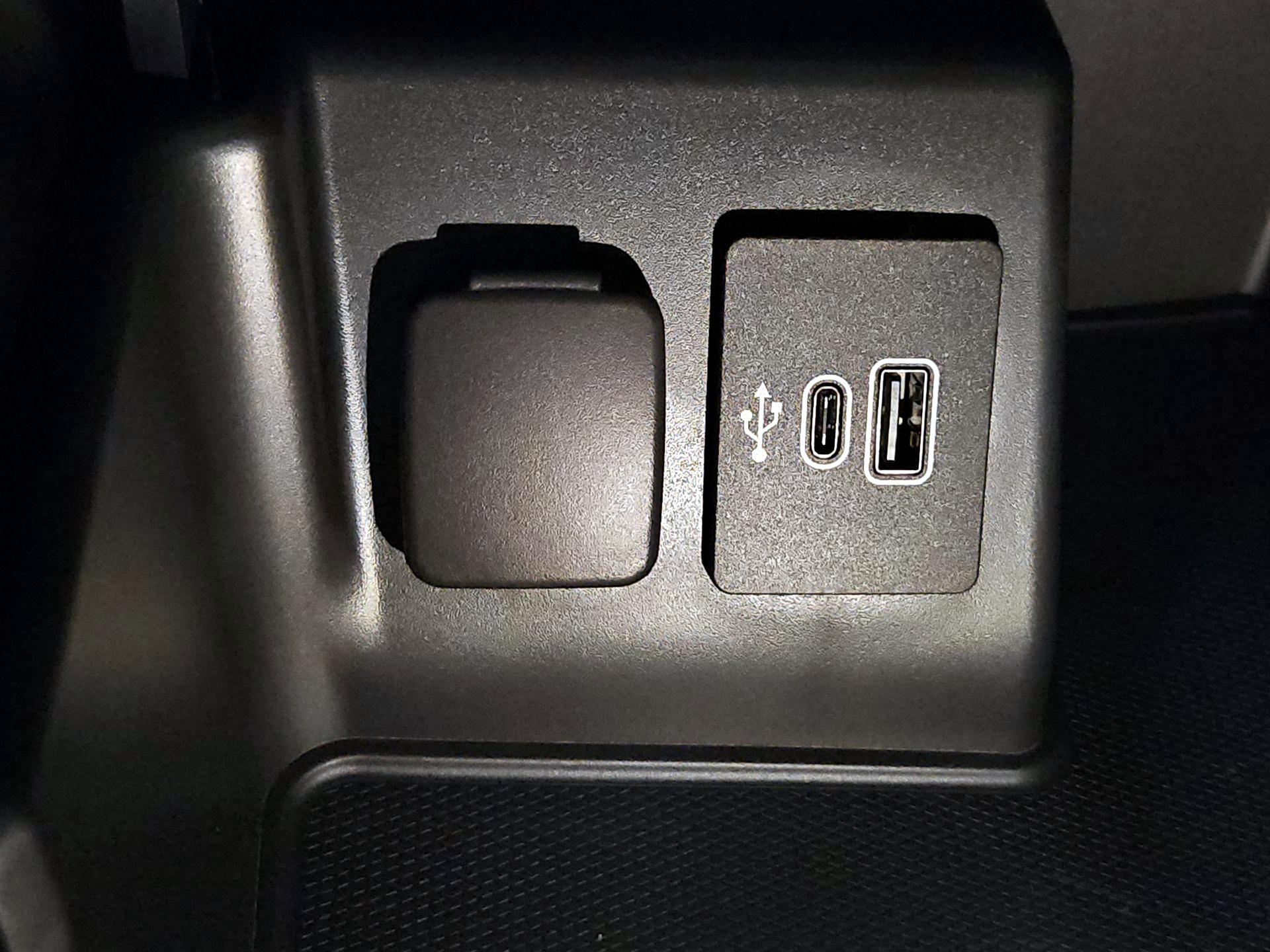 Thumbnail: 2025 Ford Explorer - 19