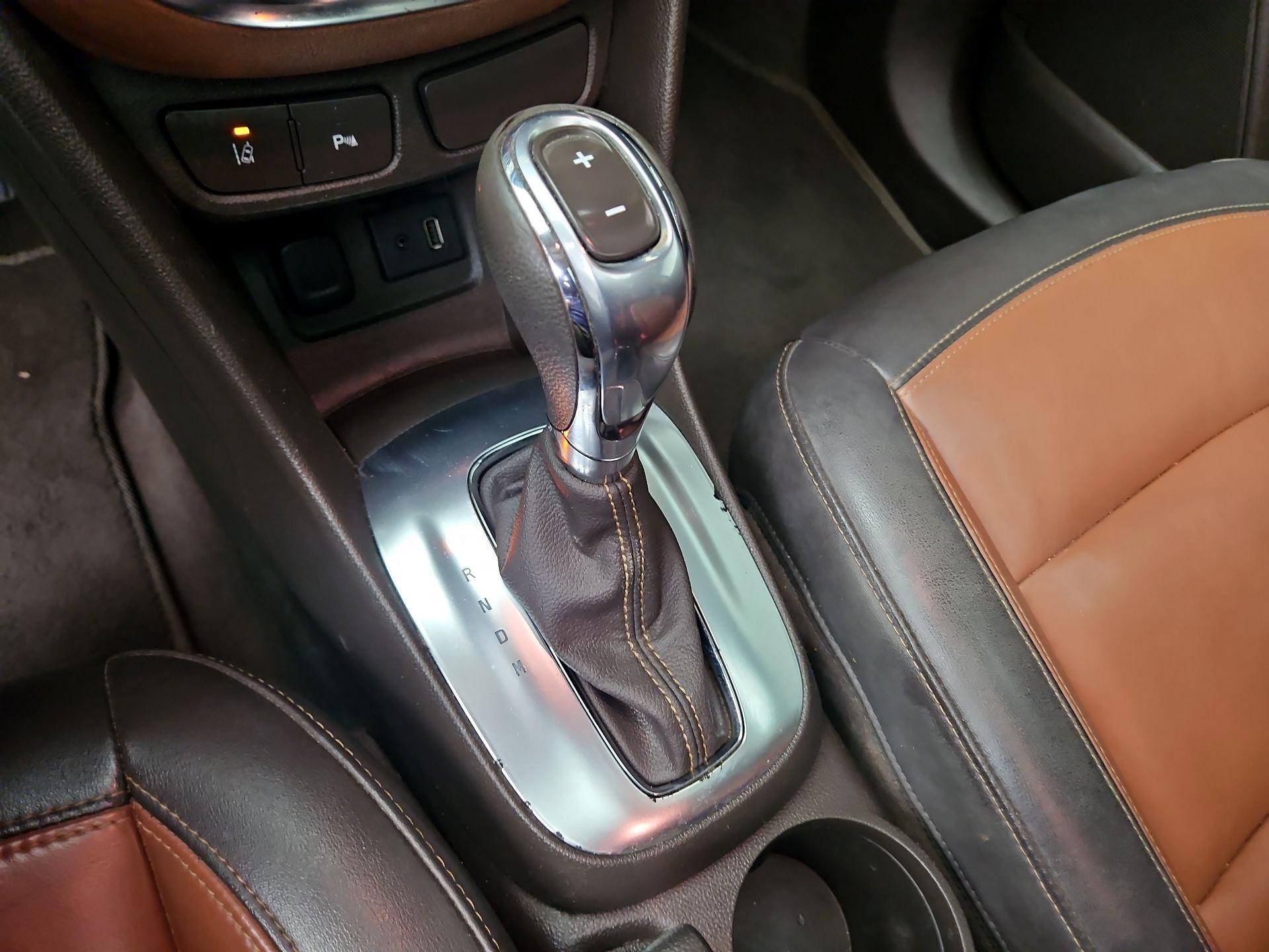 Thumbnail: 2015 Buick Encore - 17