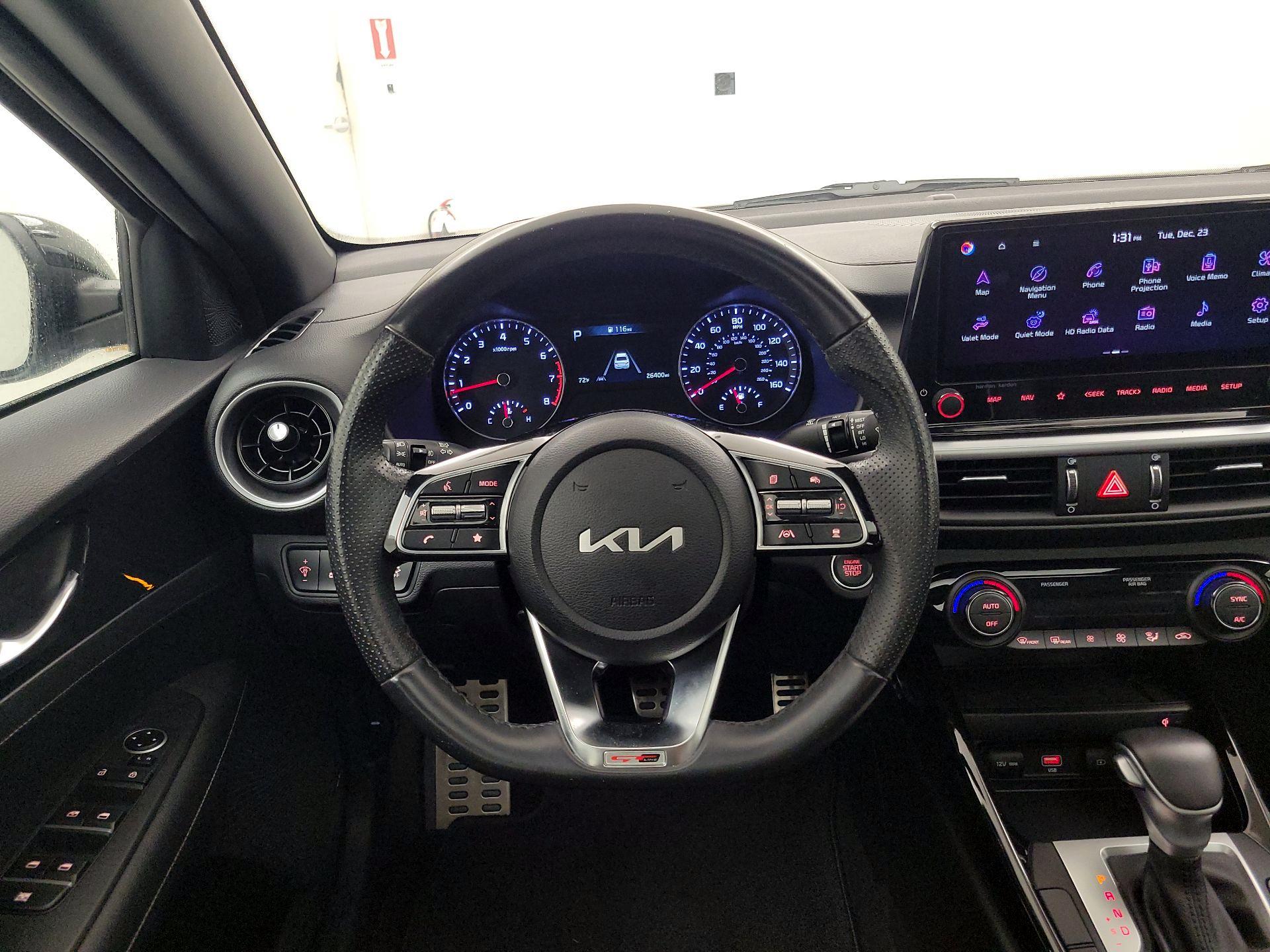 Thumbnail: 2023 Kia Forte - 10