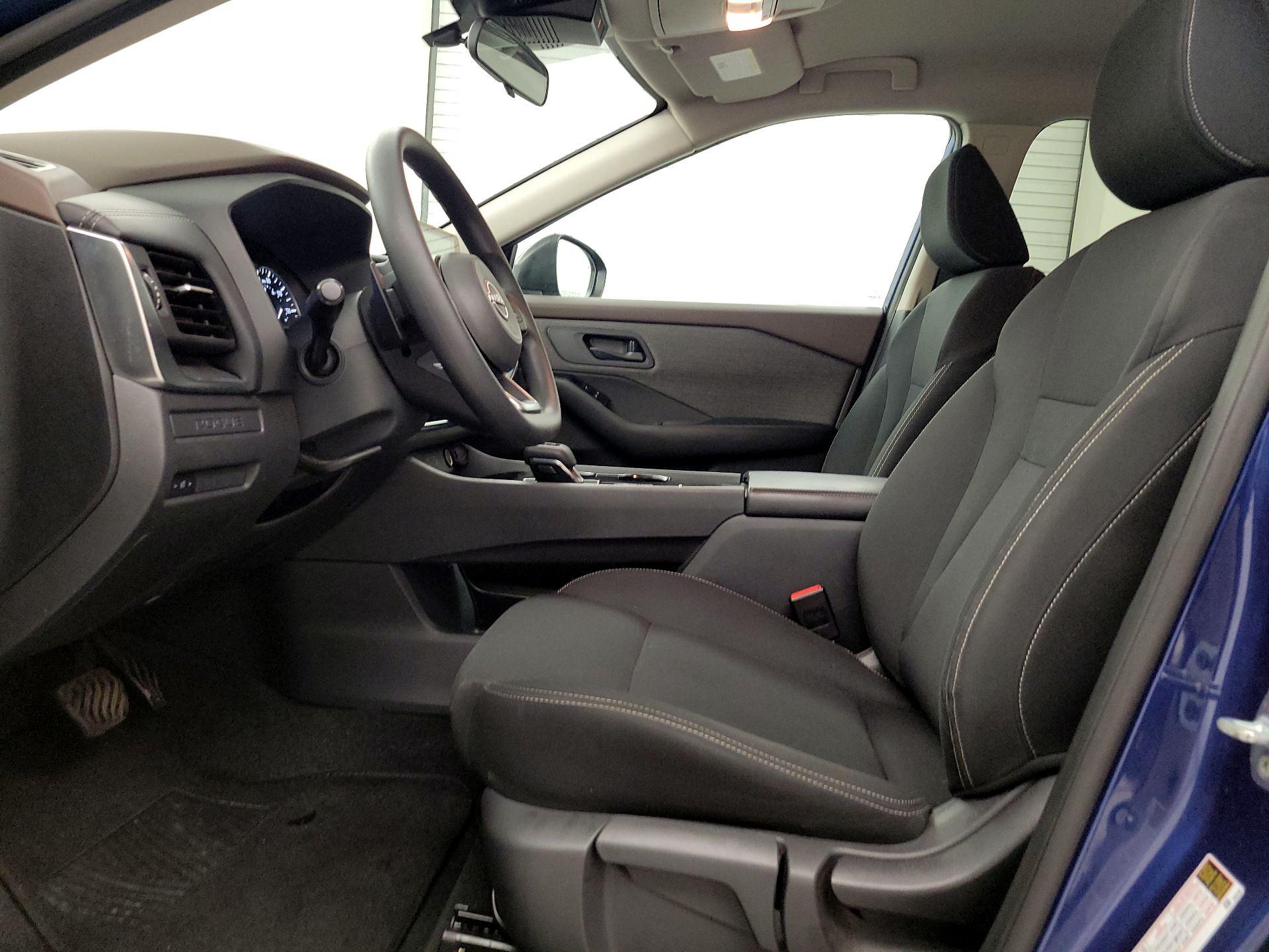 Thumbnail: 2023 Nissan Rogue - 11