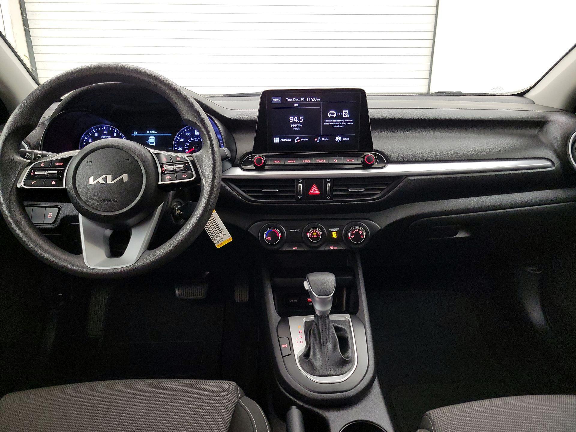 Thumbnail: 2023 Kia Forte - 9