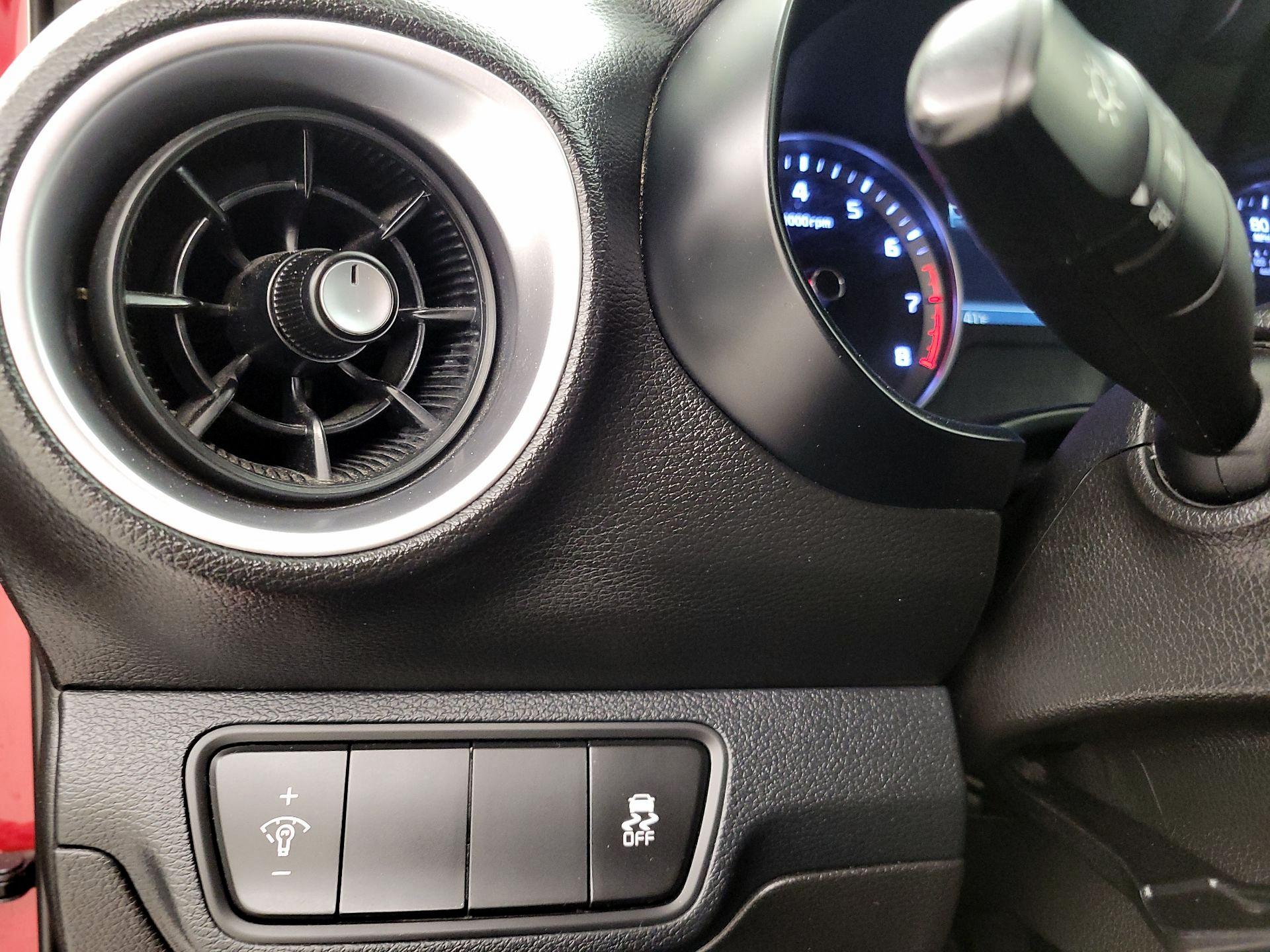 Thumbnail: 2023 Kia Forte - 13