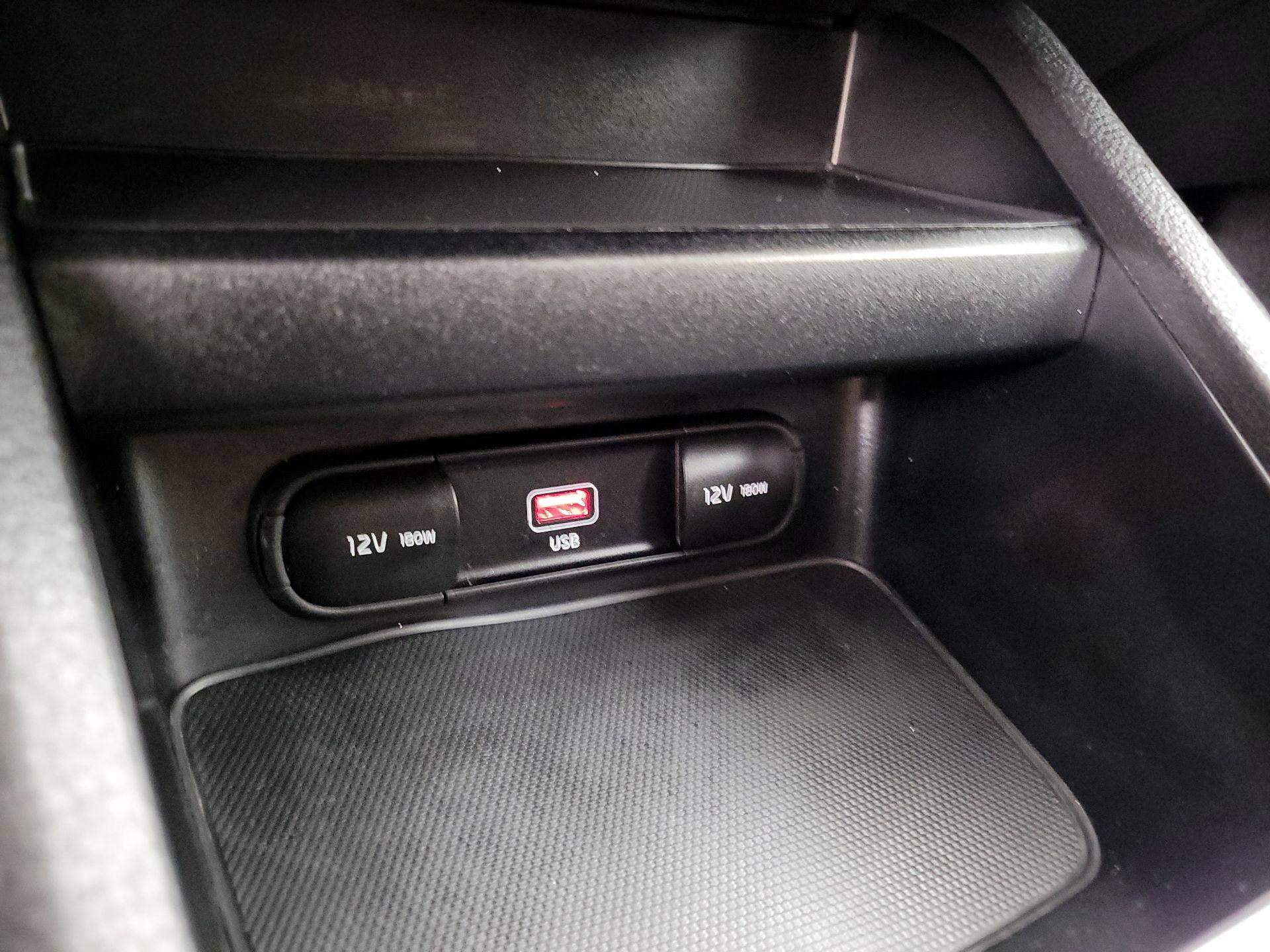 Thumbnail: 2023 Kia Forte - 18