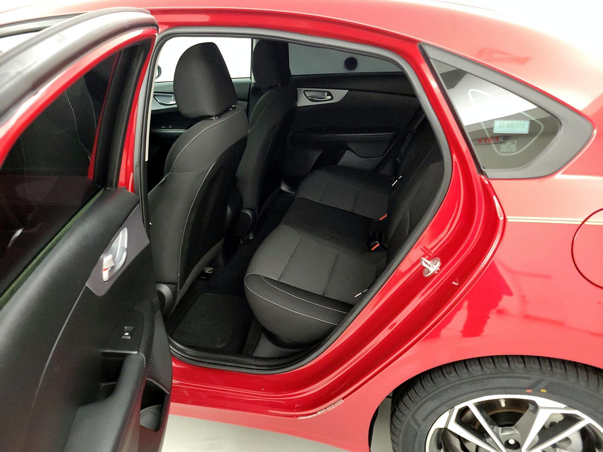 Thumbnail: 2023 Kia Forte - 19