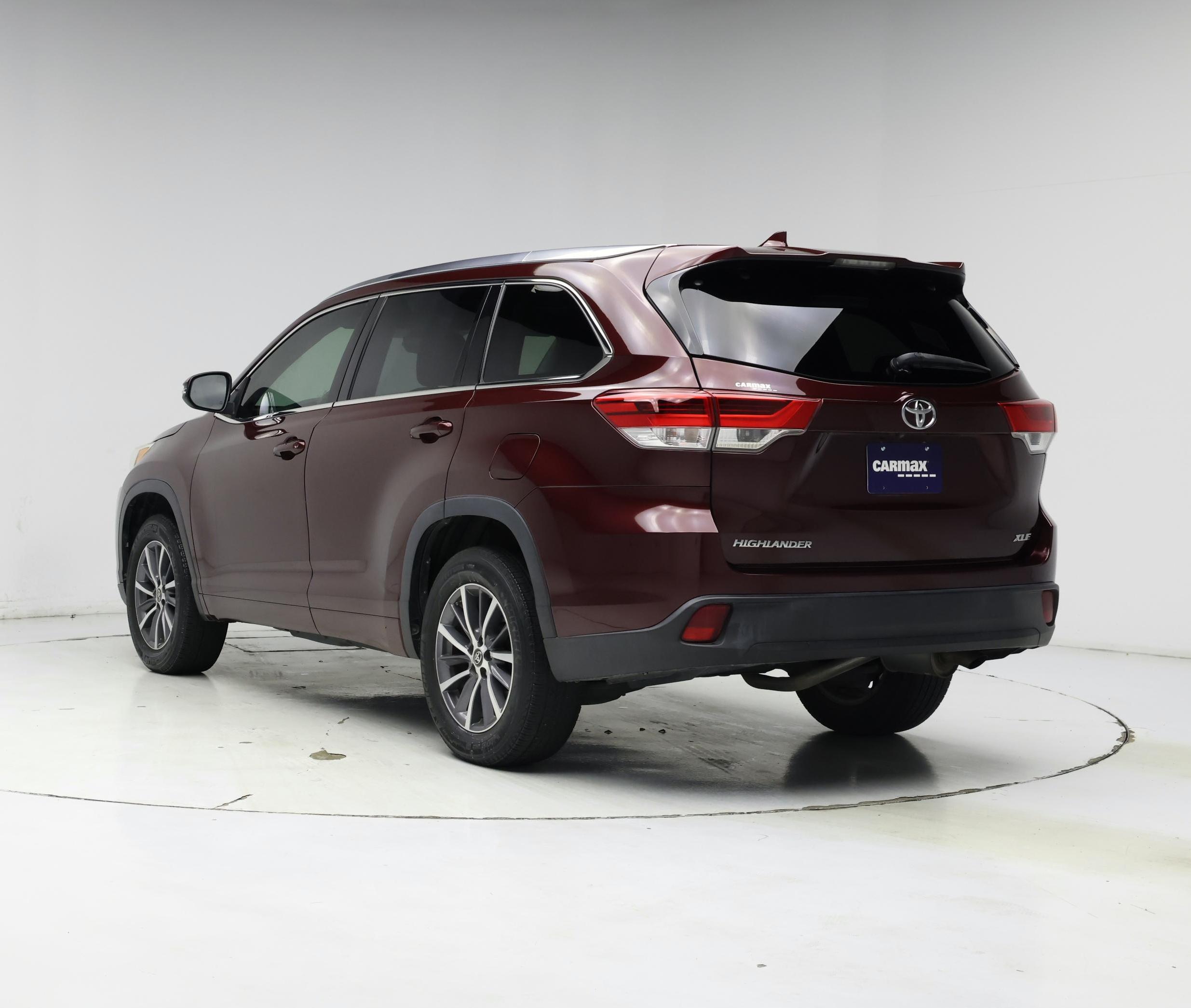 Thumbnail: 2018 Toyota Highlander - 2