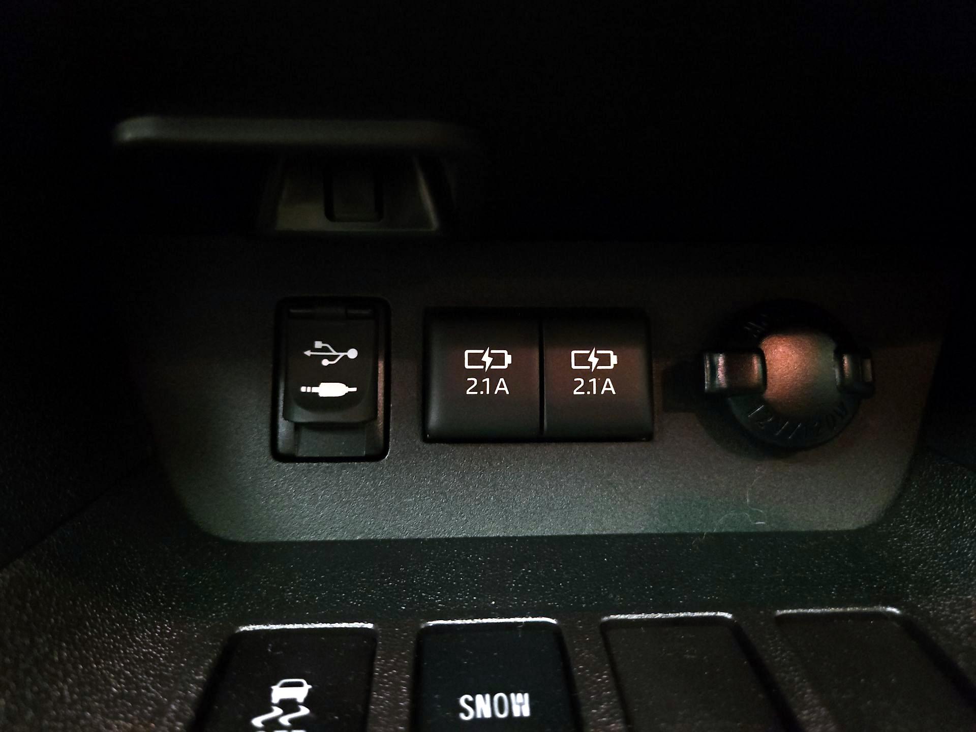 Thumbnail: 2018 Toyota Highlander - 19