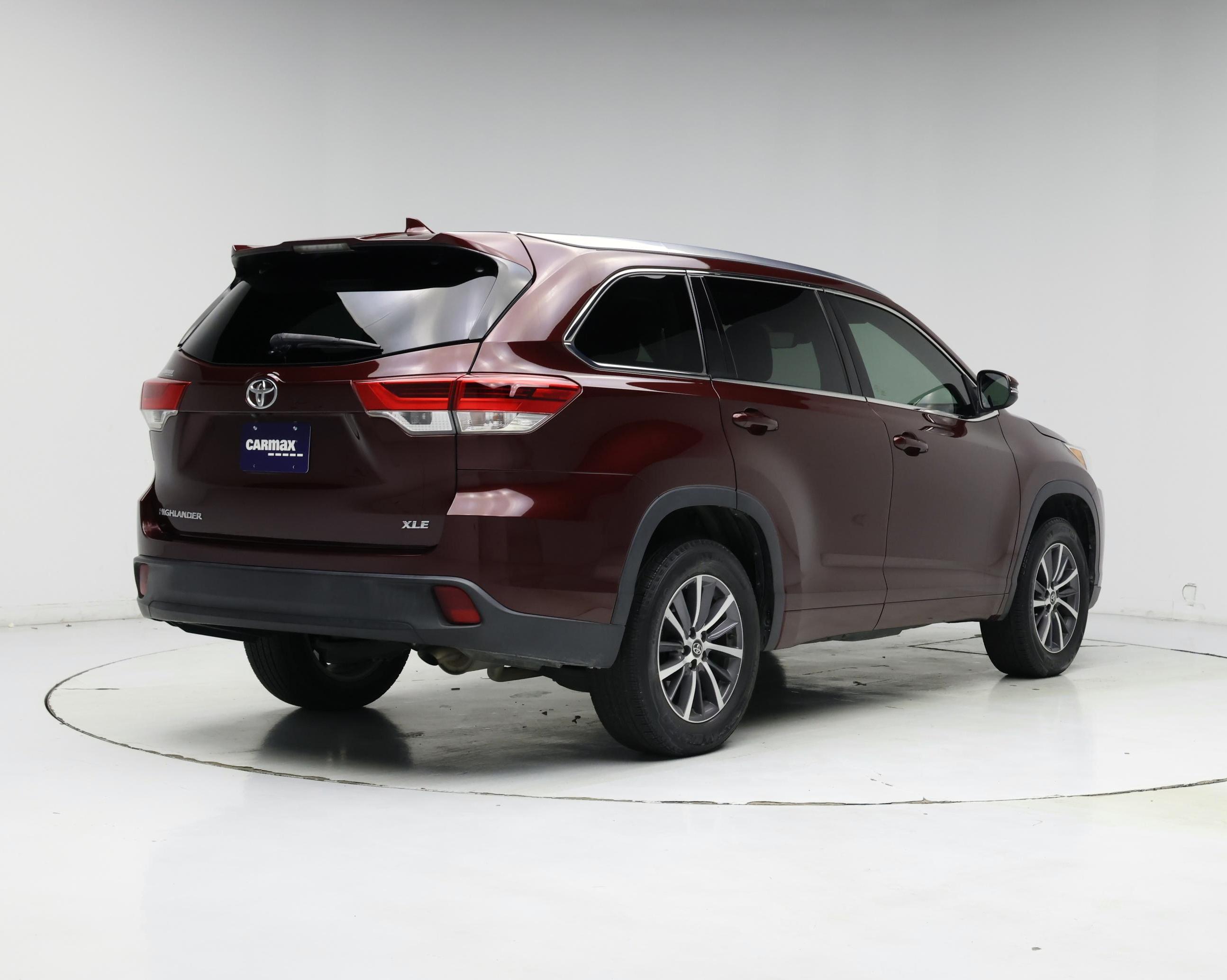 Thumbnail: 2018 Toyota Highlander - 8