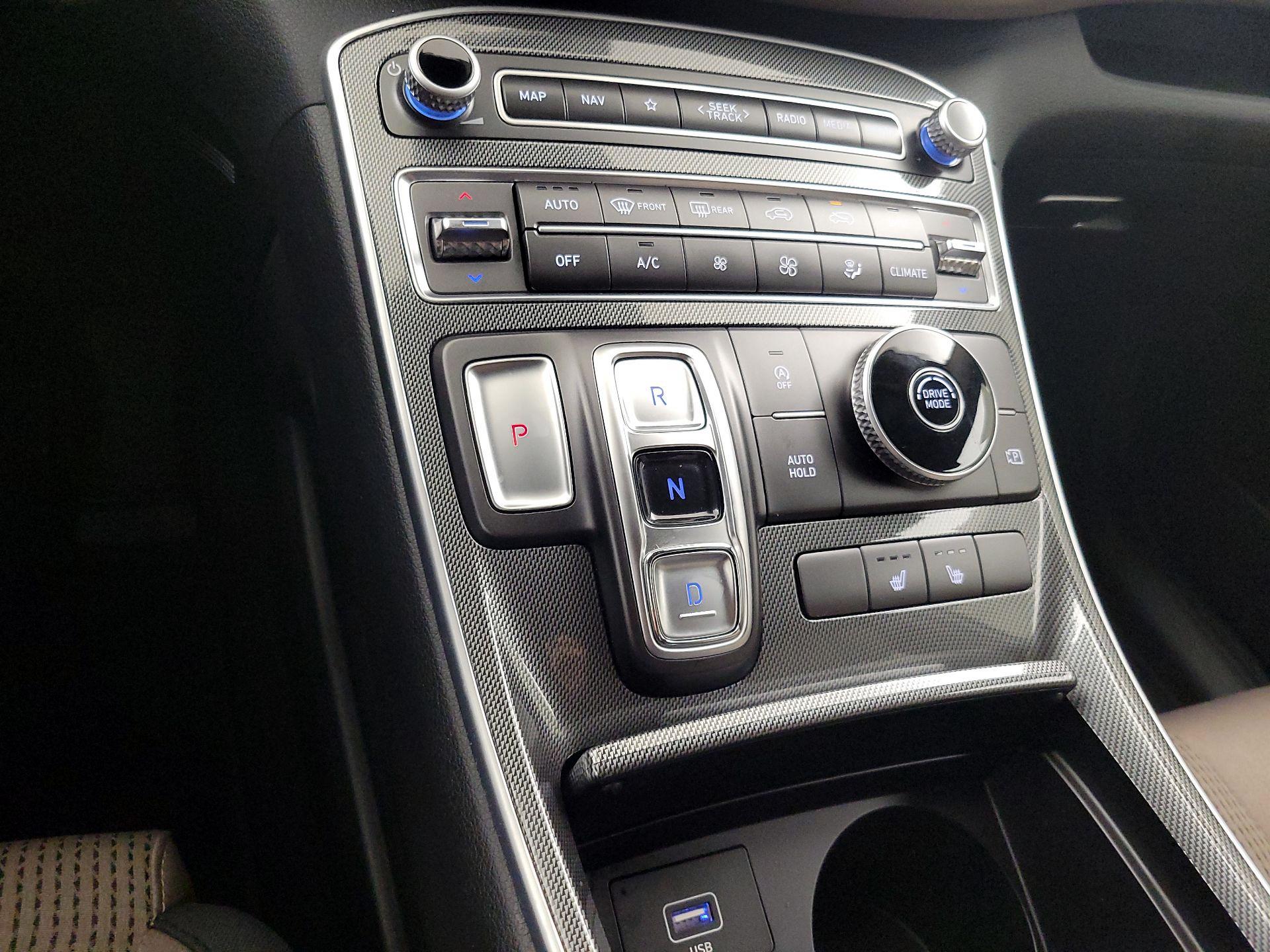 Thumbnail: 2023 Hyundai Santa Fe - 18