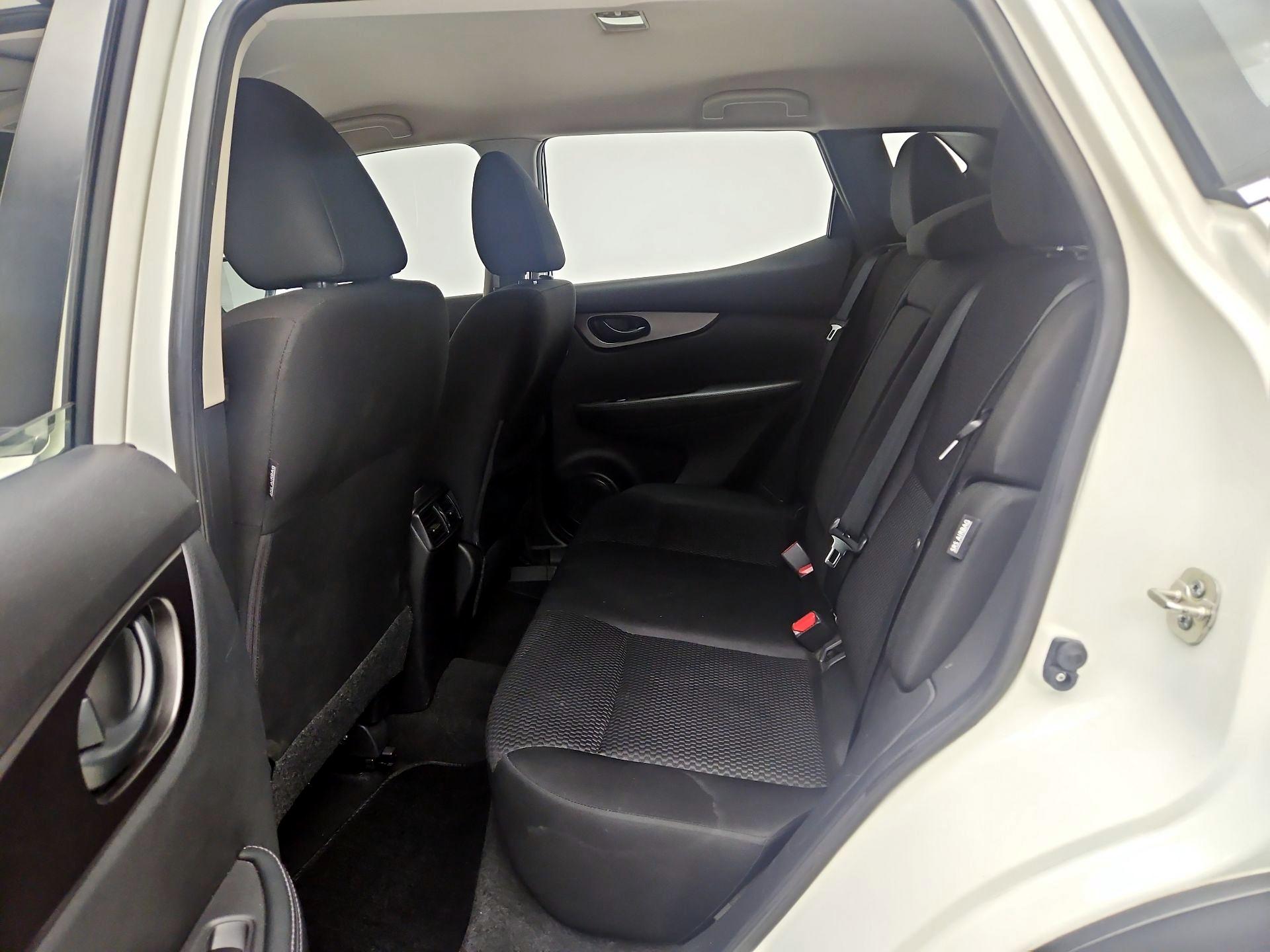 Thumbnail: 2021 Nissan Rogue Sport - 19