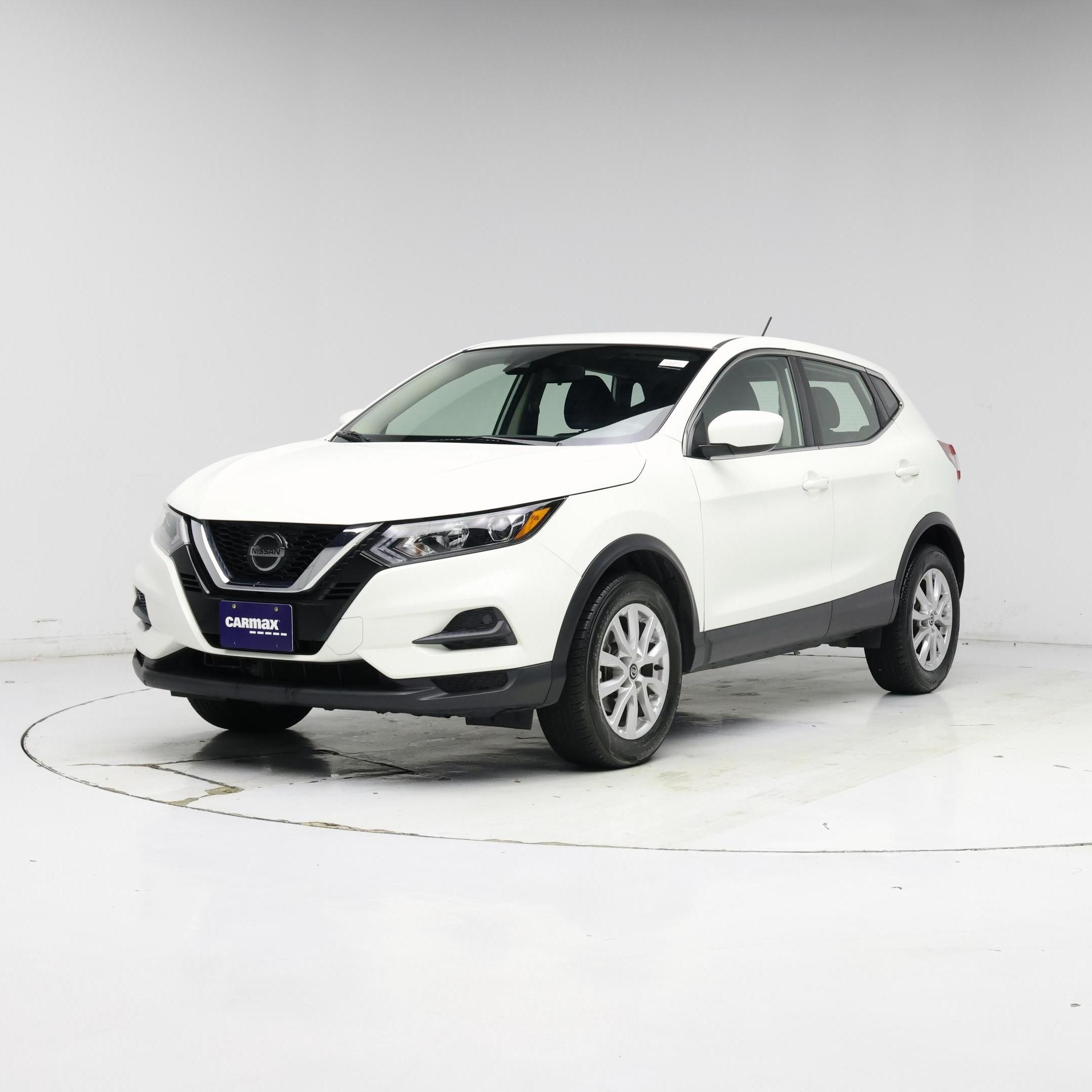 Thumbnail: 2021 Nissan Rogue Sport - 4