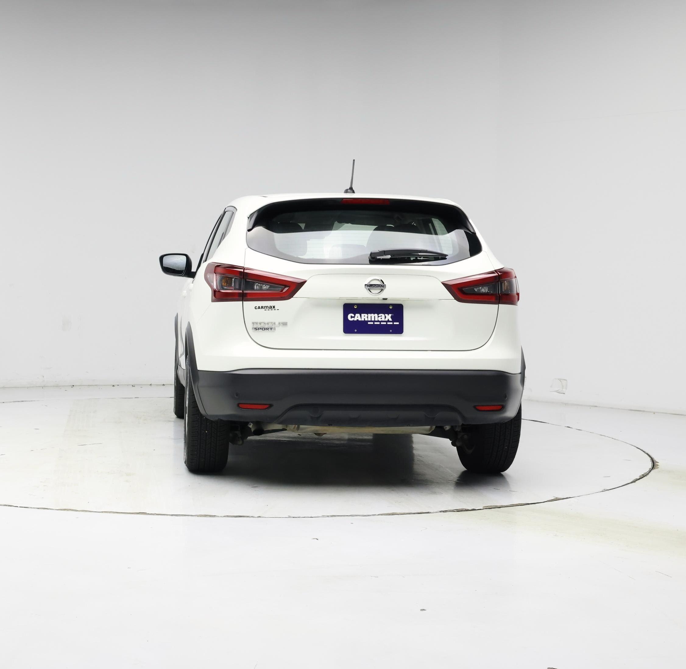 Thumbnail: 2021 Nissan Rogue Sport - 6