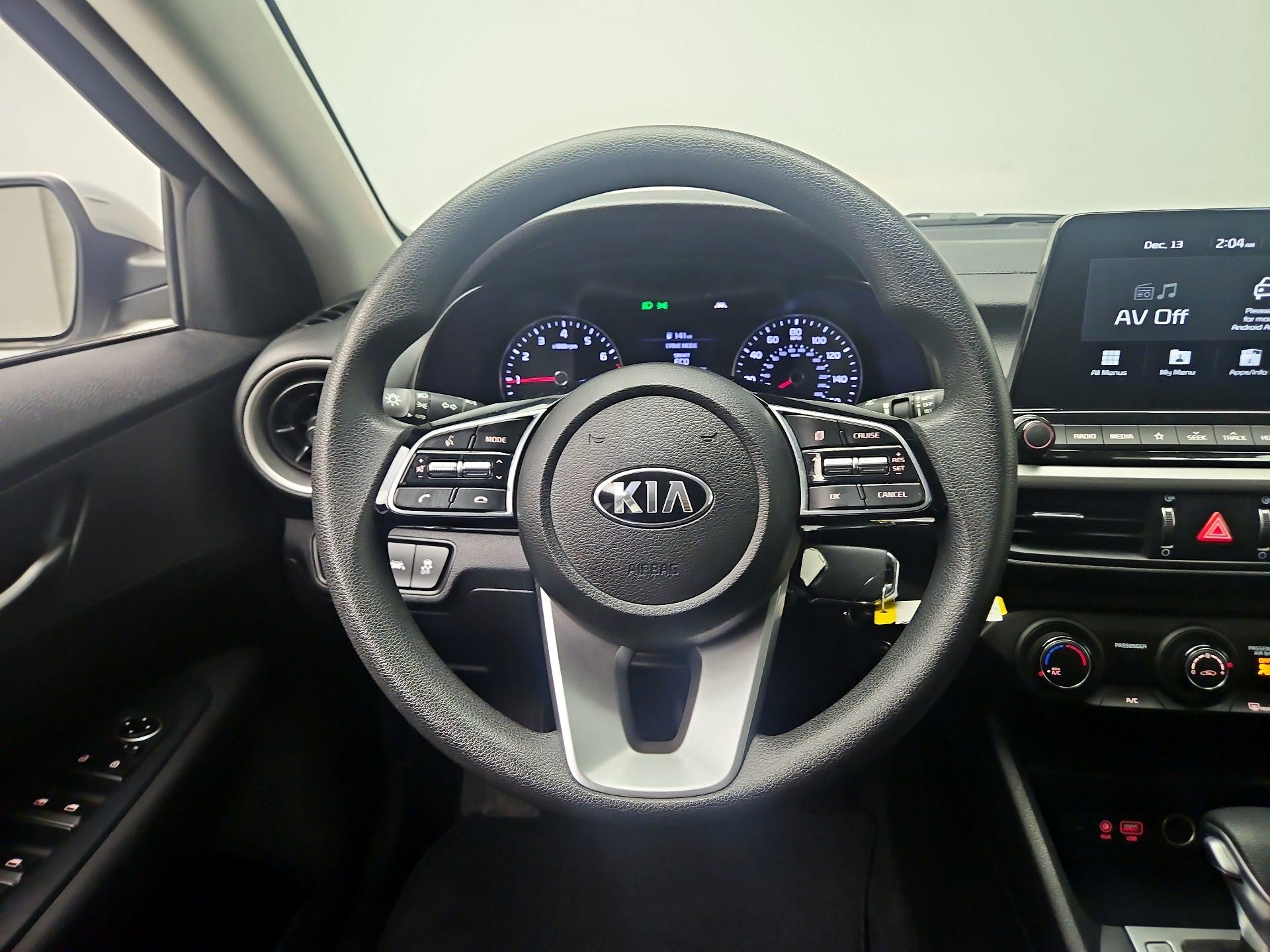 Thumbnail: 2021 Kia Forte - 10