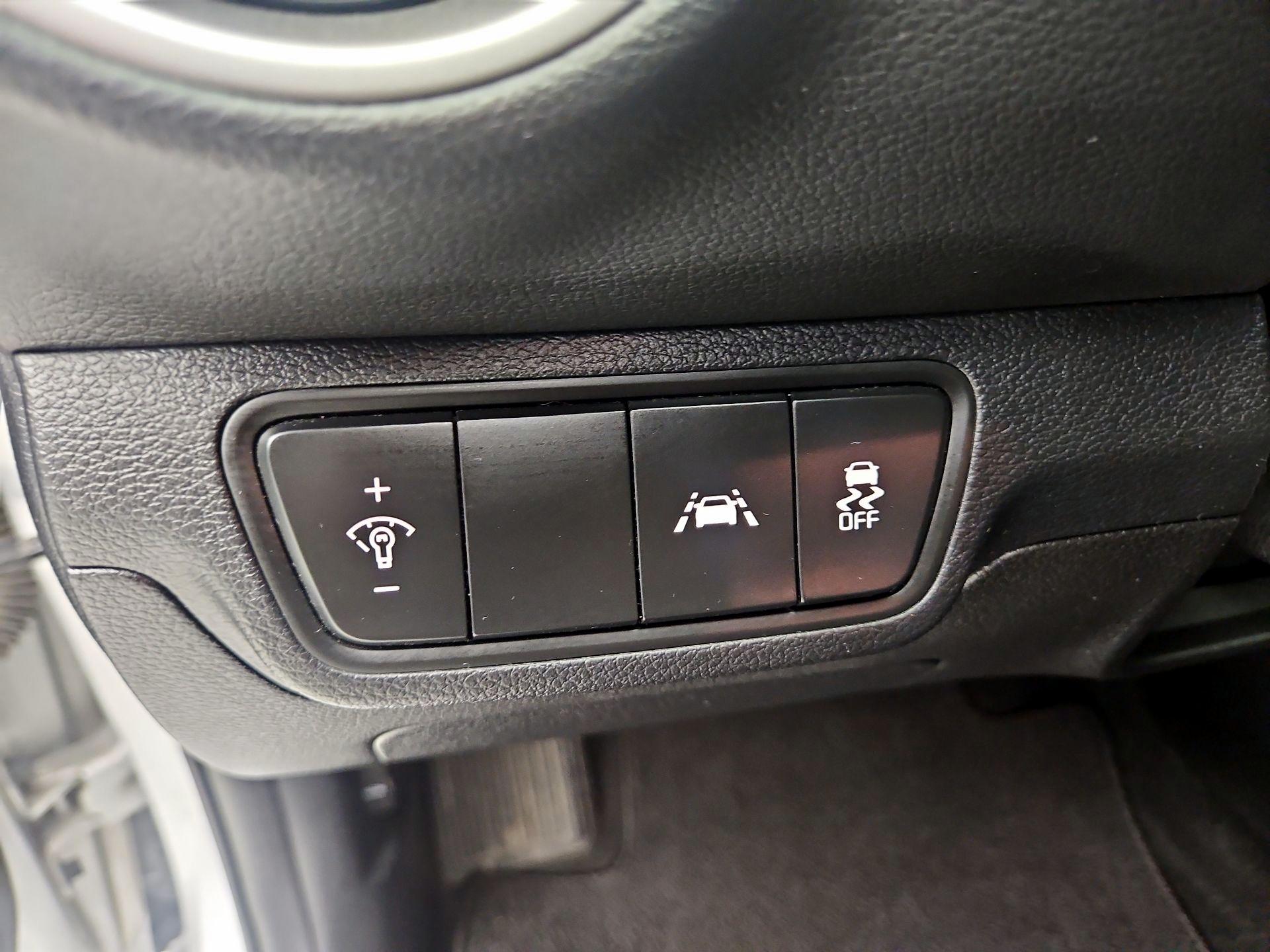 Thumbnail: 2021 Kia Forte - 13