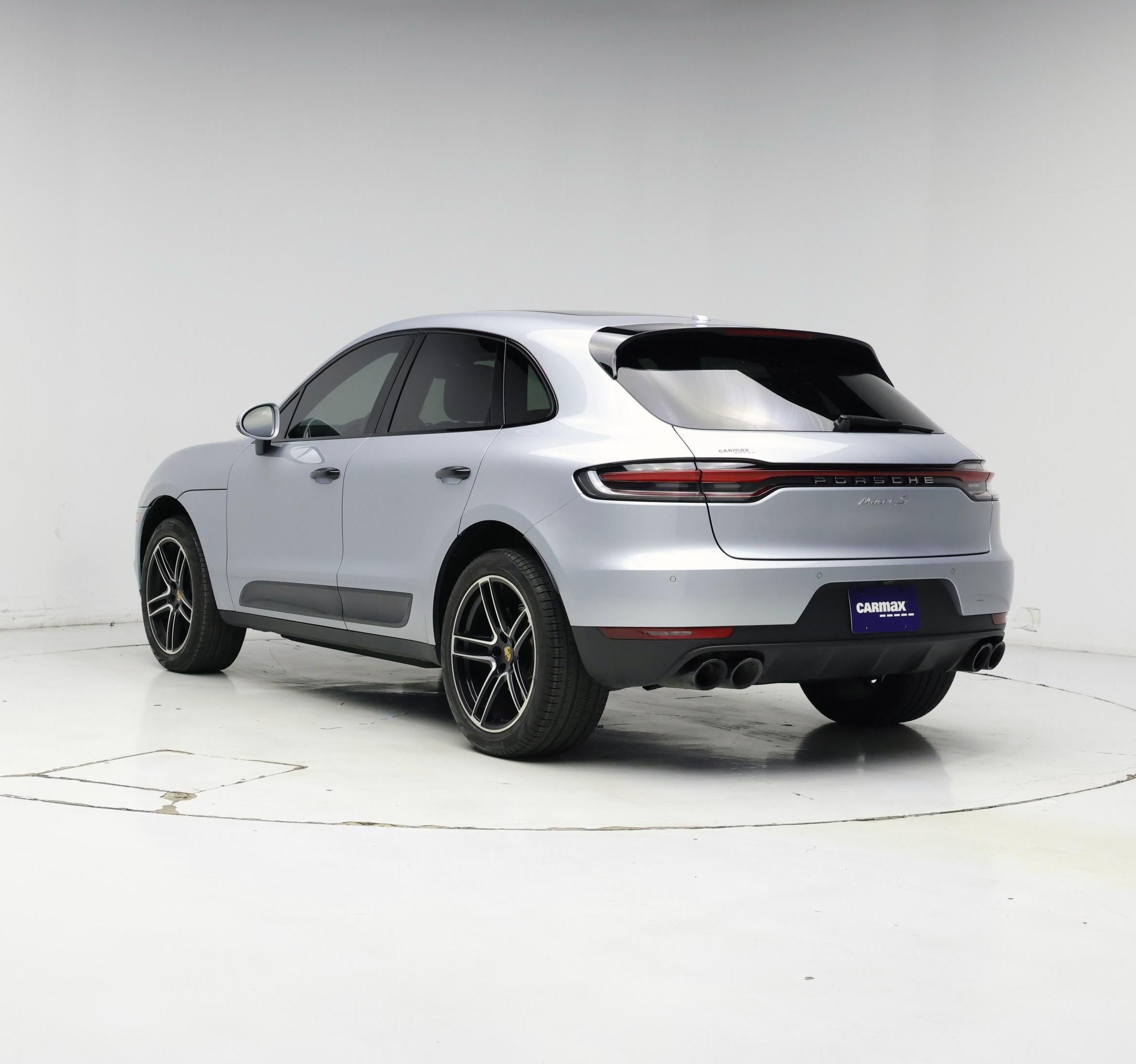 Thumbnail: 2020 Porsche Macan - 2