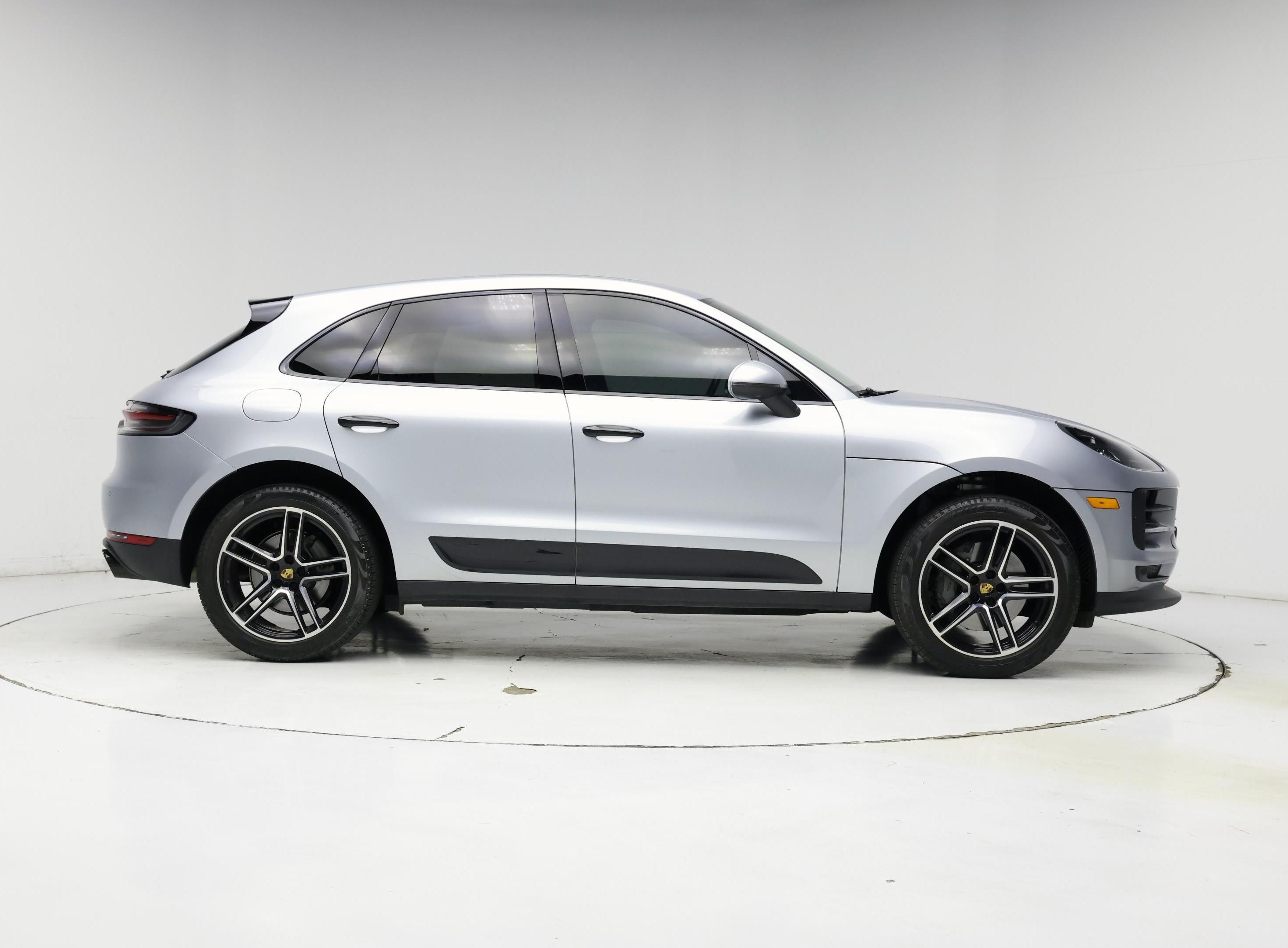 Thumbnail: 2020 Porsche Macan - 7