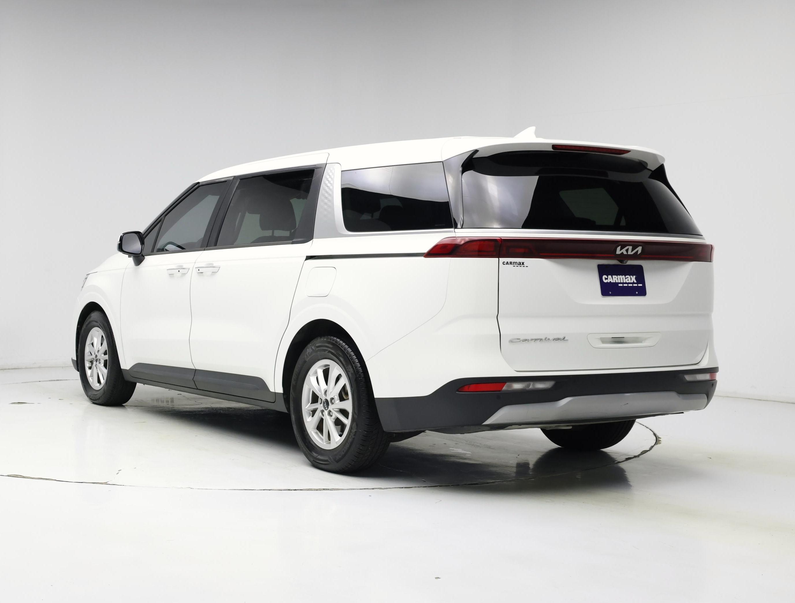 Thumbnail: 2022 Kia Carnival - 2