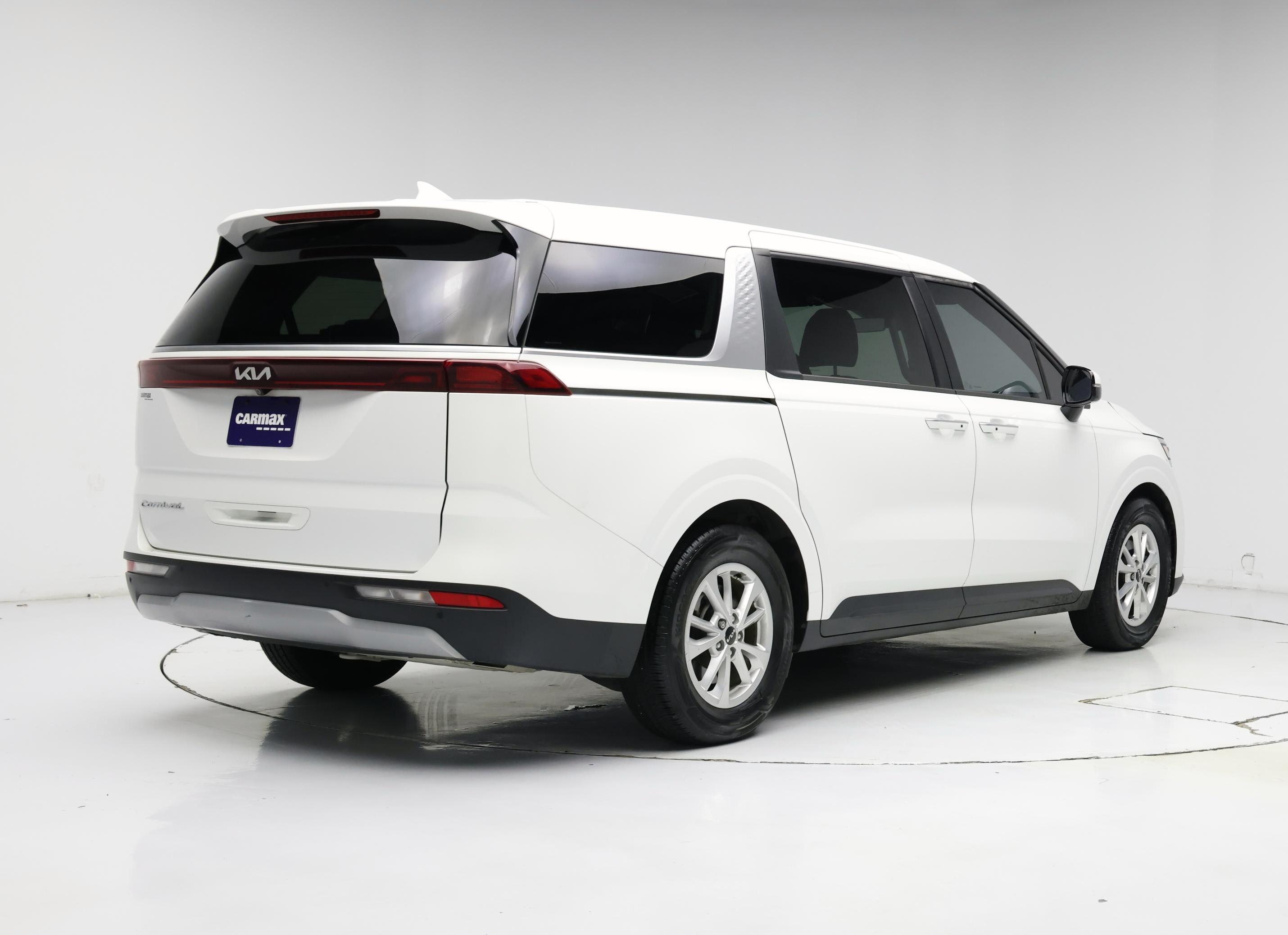 Thumbnail: 2022 Kia Carnival - 8