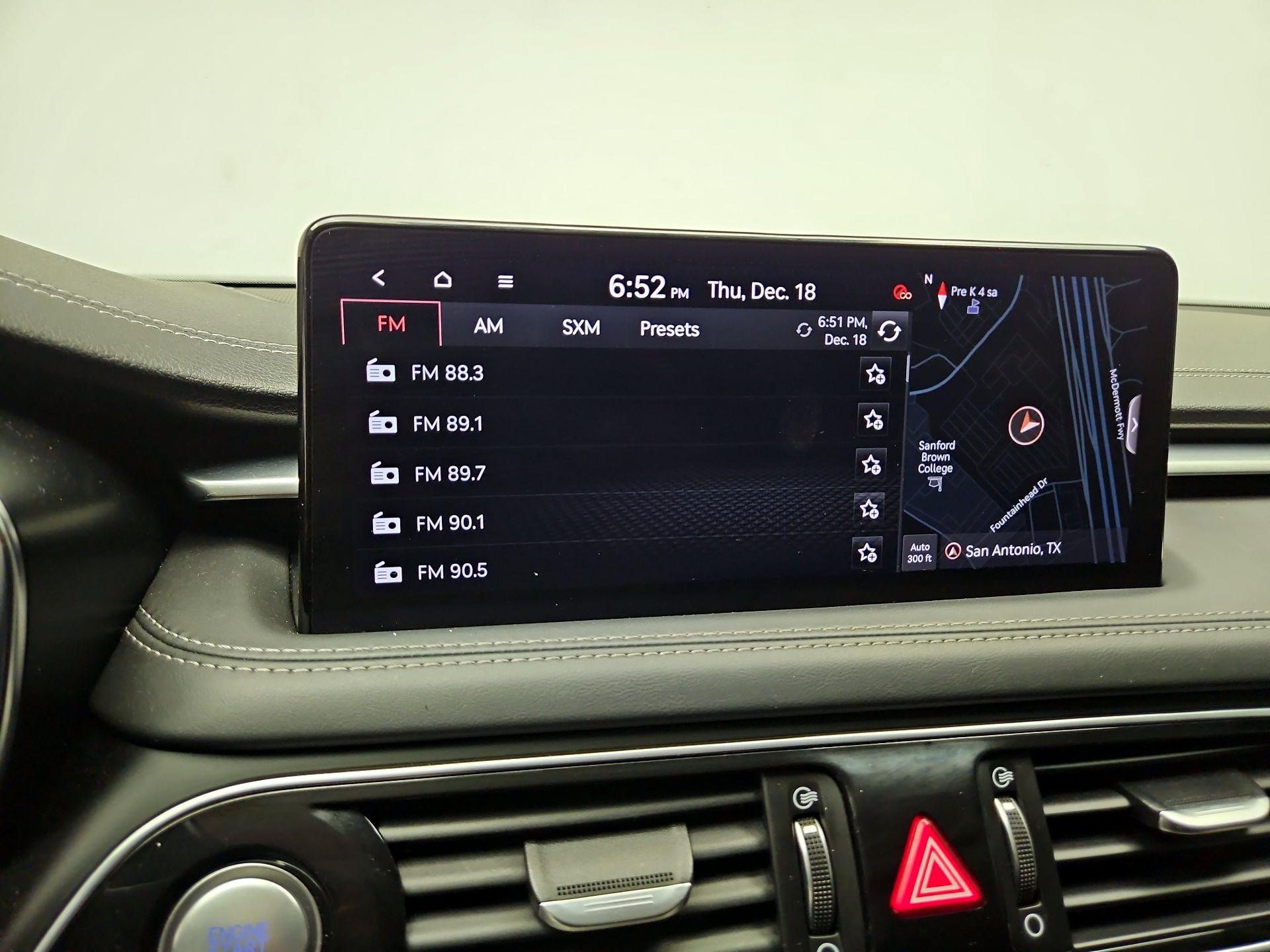 Thumbnail: 2023 Genesis G70 - 16